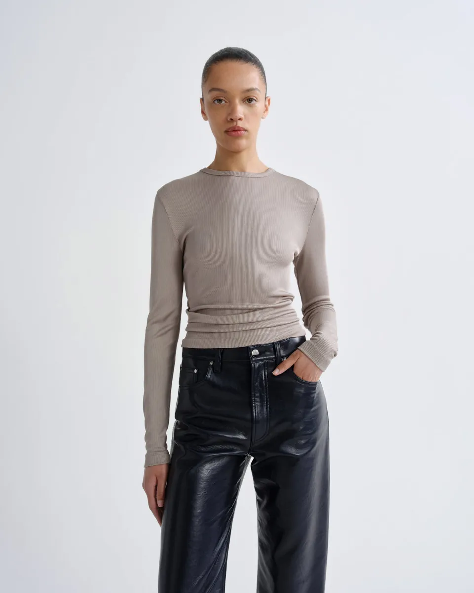 agolde-delphi-slim-tee-langarmshirt-taupe-beige image 1
