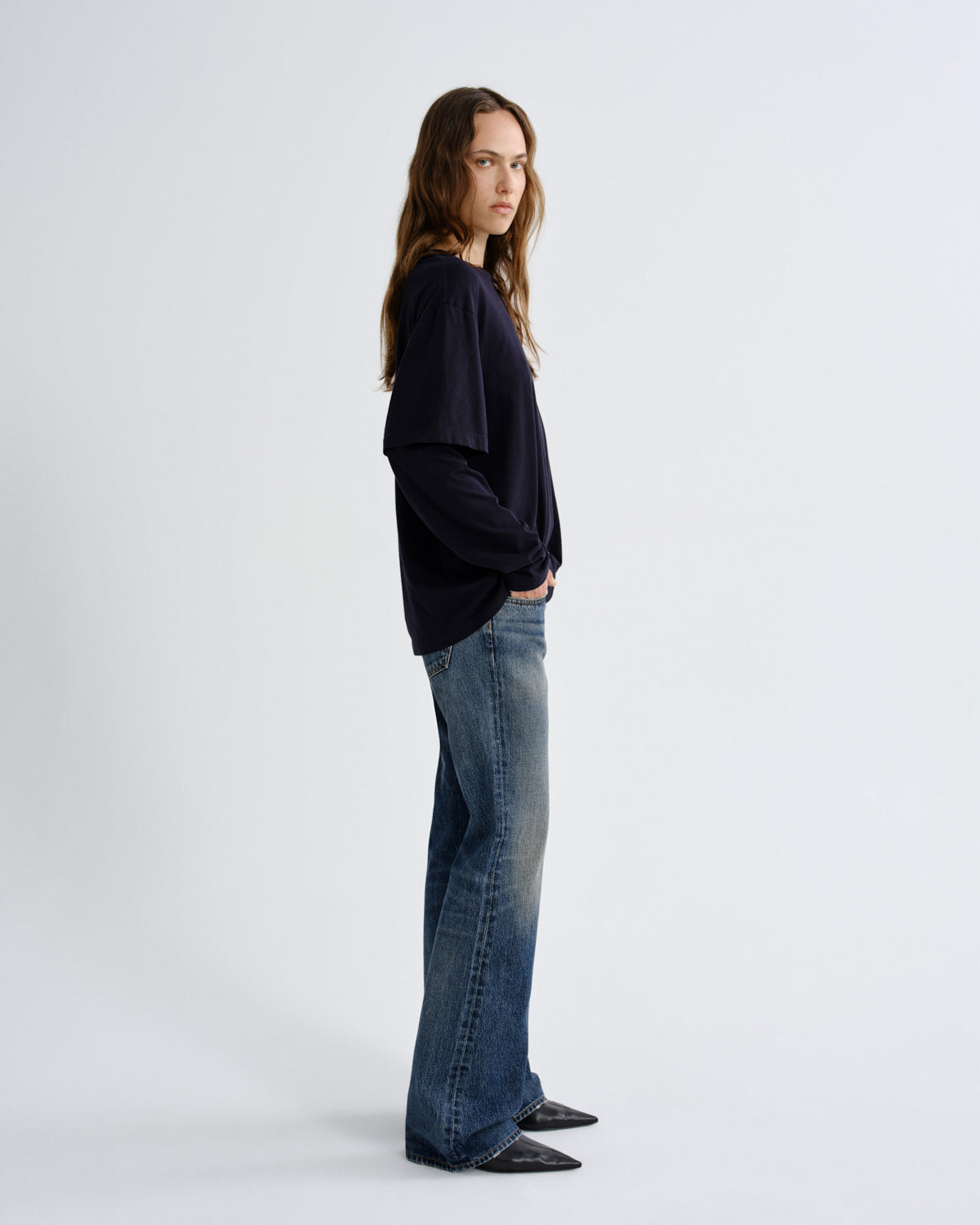 agolde-low-rise-boot-jeans-combination-bootcut image 3