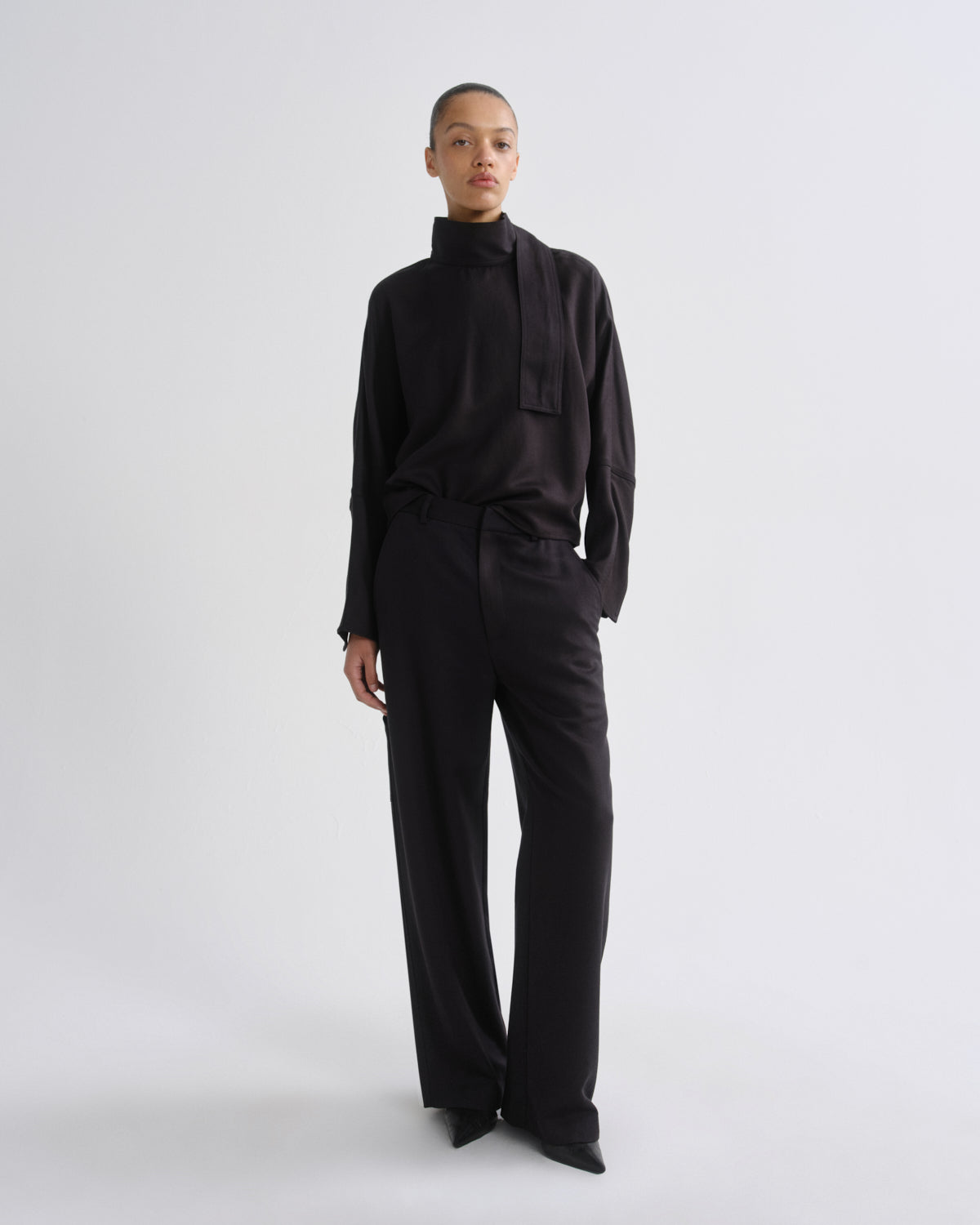 agolde-lyndon-pant-stoffhose-charcoal-gerade-geschnitten image 1