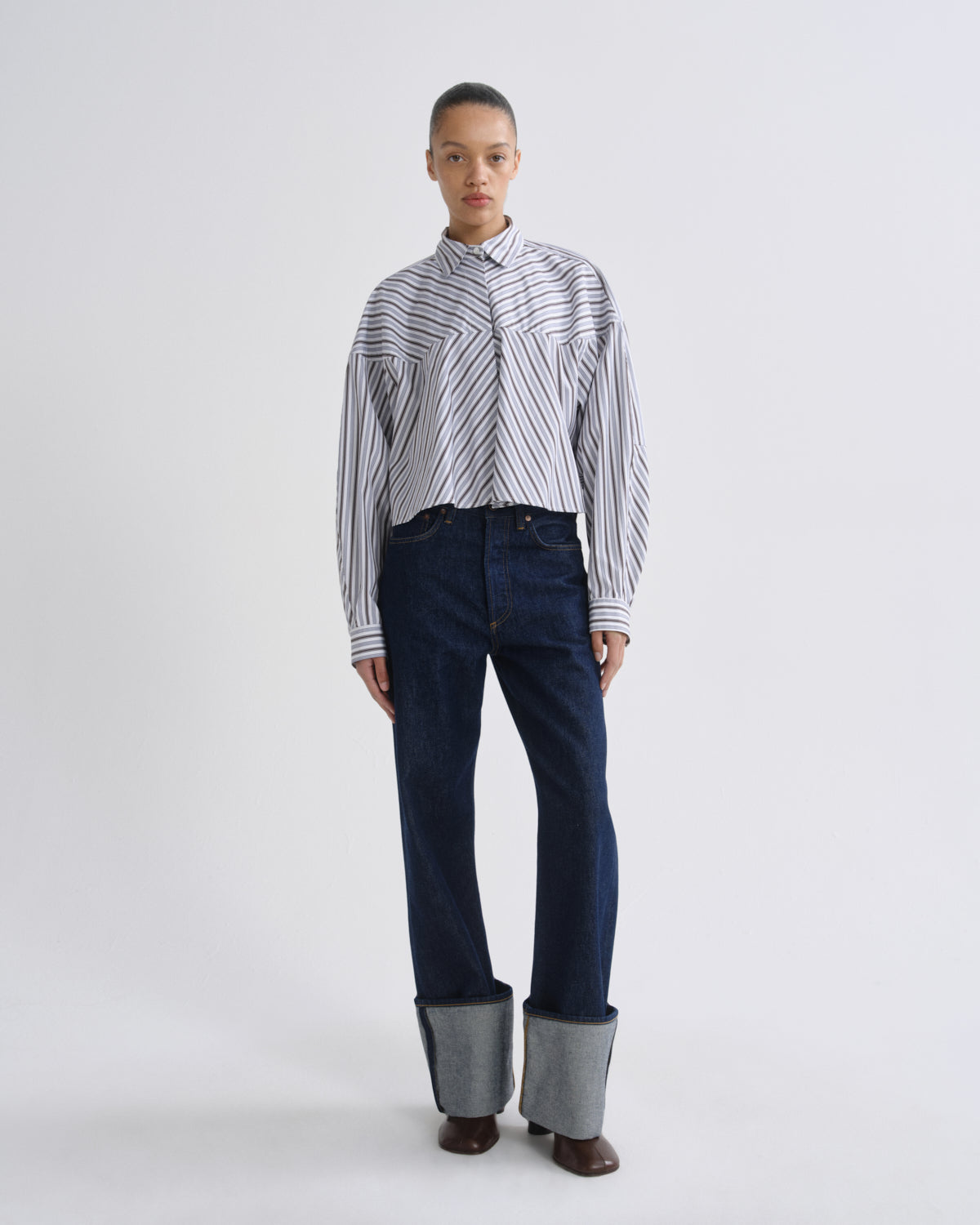 agolde-agnes-hemd-meyer-stripe-braun-wei-gestreift image 5