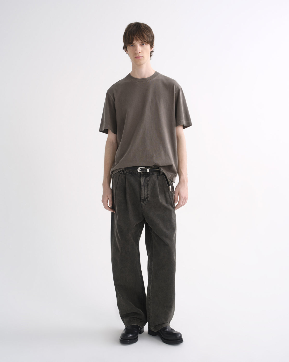 agolde-asha-mock-neck-tee-t-shirt-millstone-grau-leicht image 3