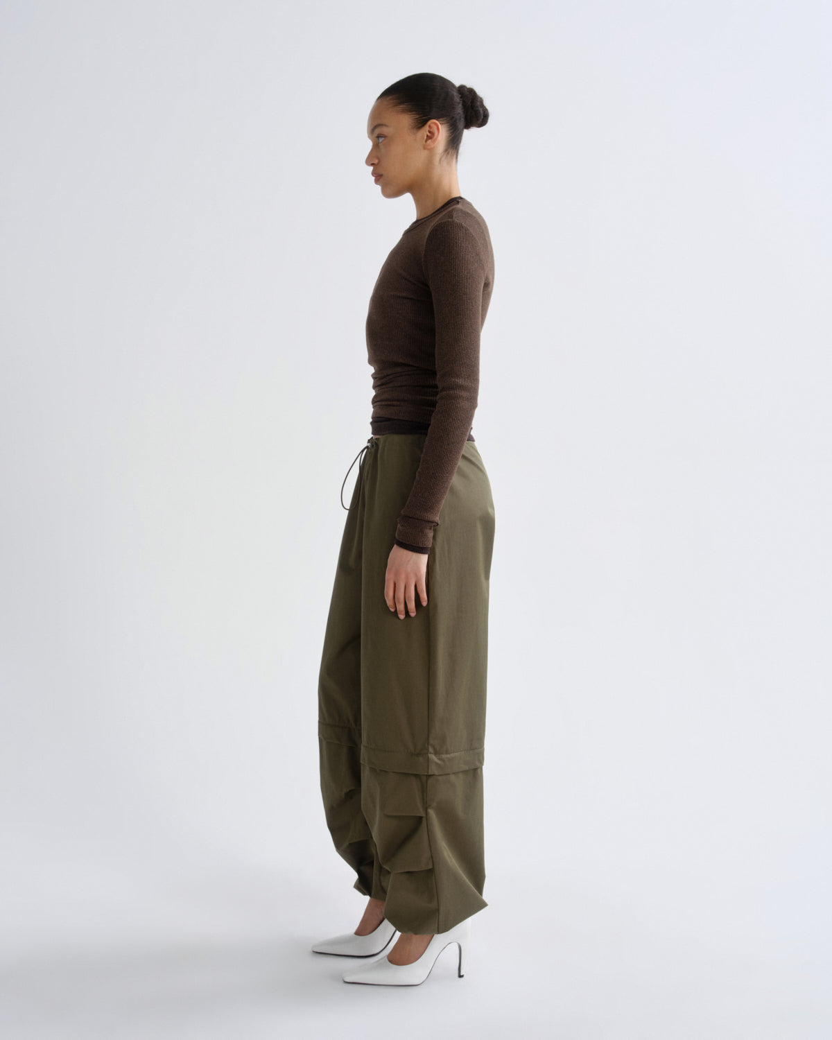 agolde-coulson-parachute-hose-willow-gr-n image 4