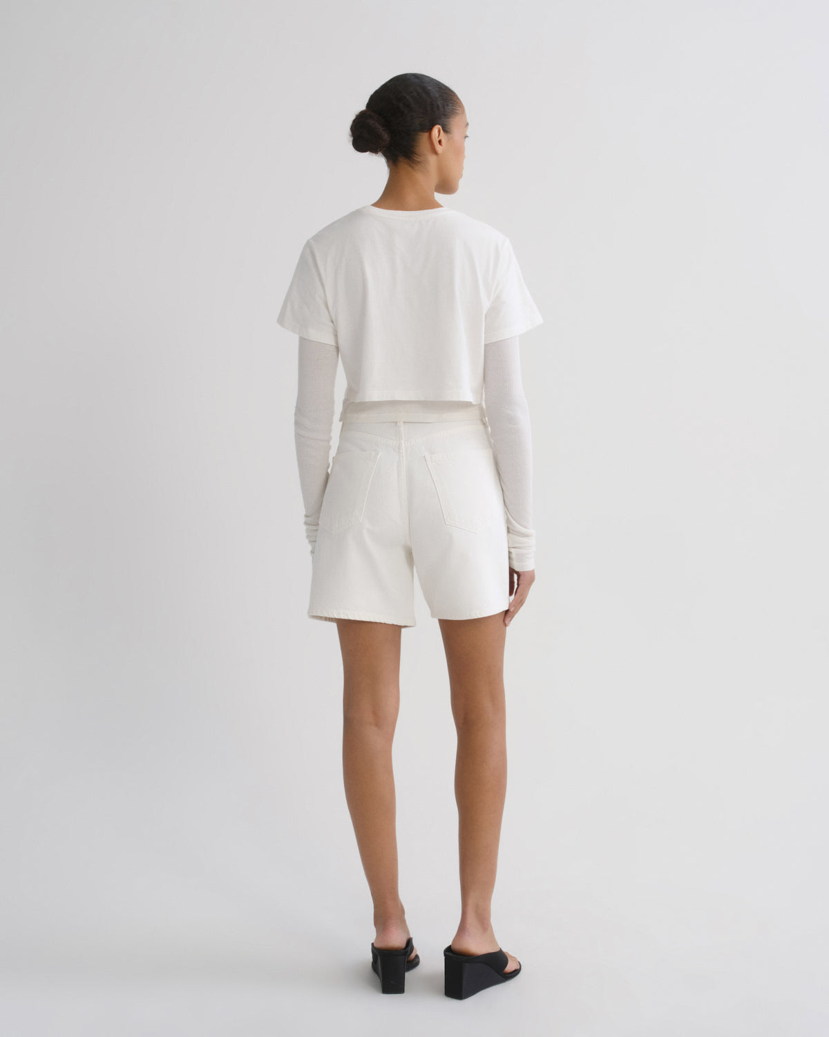 agolde-dame-short-fortune-cookie-wei-denim image 2