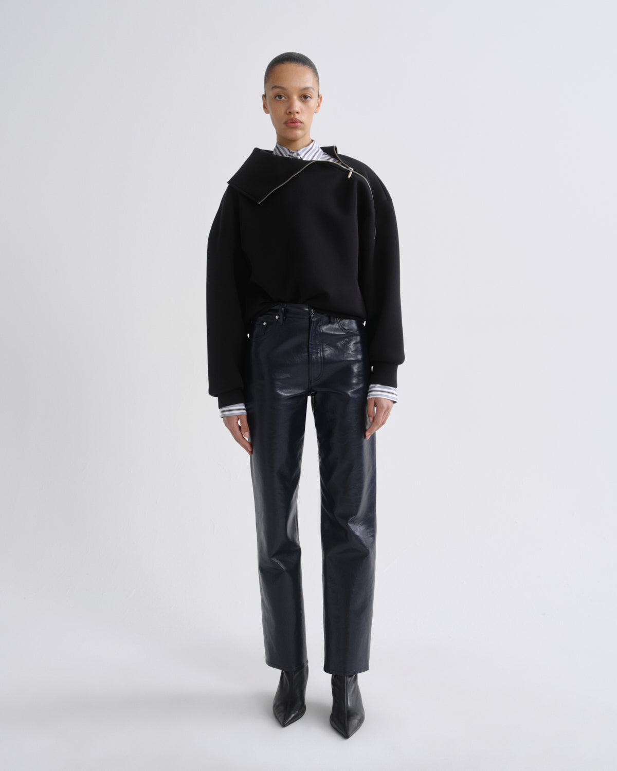 agolde-coyle-sweatshirt-black-damen-pullover-schwarz-zip image 3