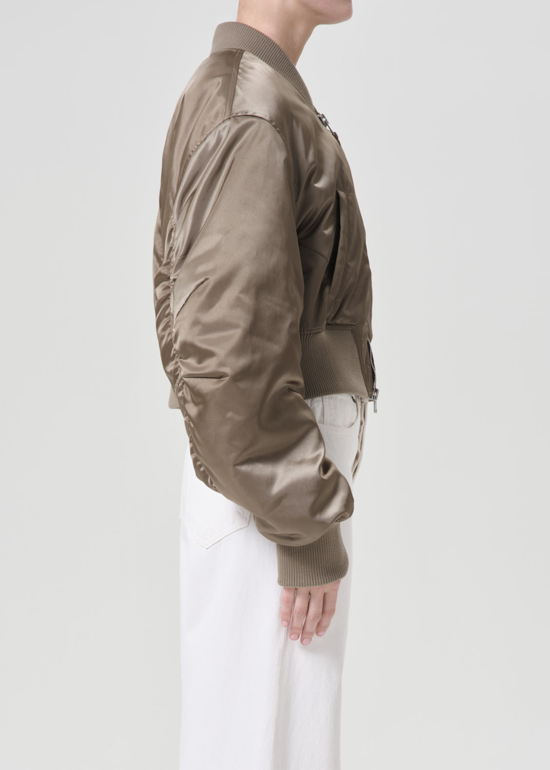 agolde-jett-bomberjacke-sage-recyceltes-nylon image 4