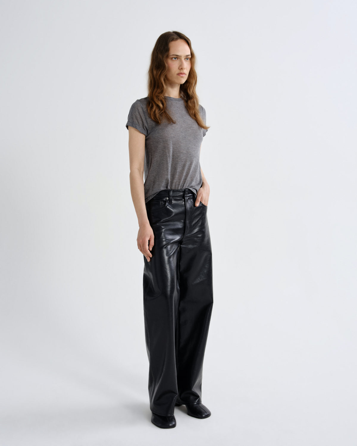 agolde-long-line-adine-tee-t-shirt-grey-heather-tencel image 4