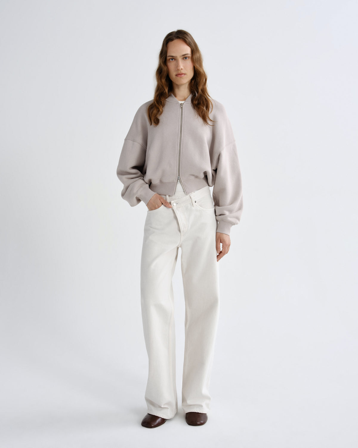 agolde-tess-sweatshirt-quartz-lila-cropped image 3