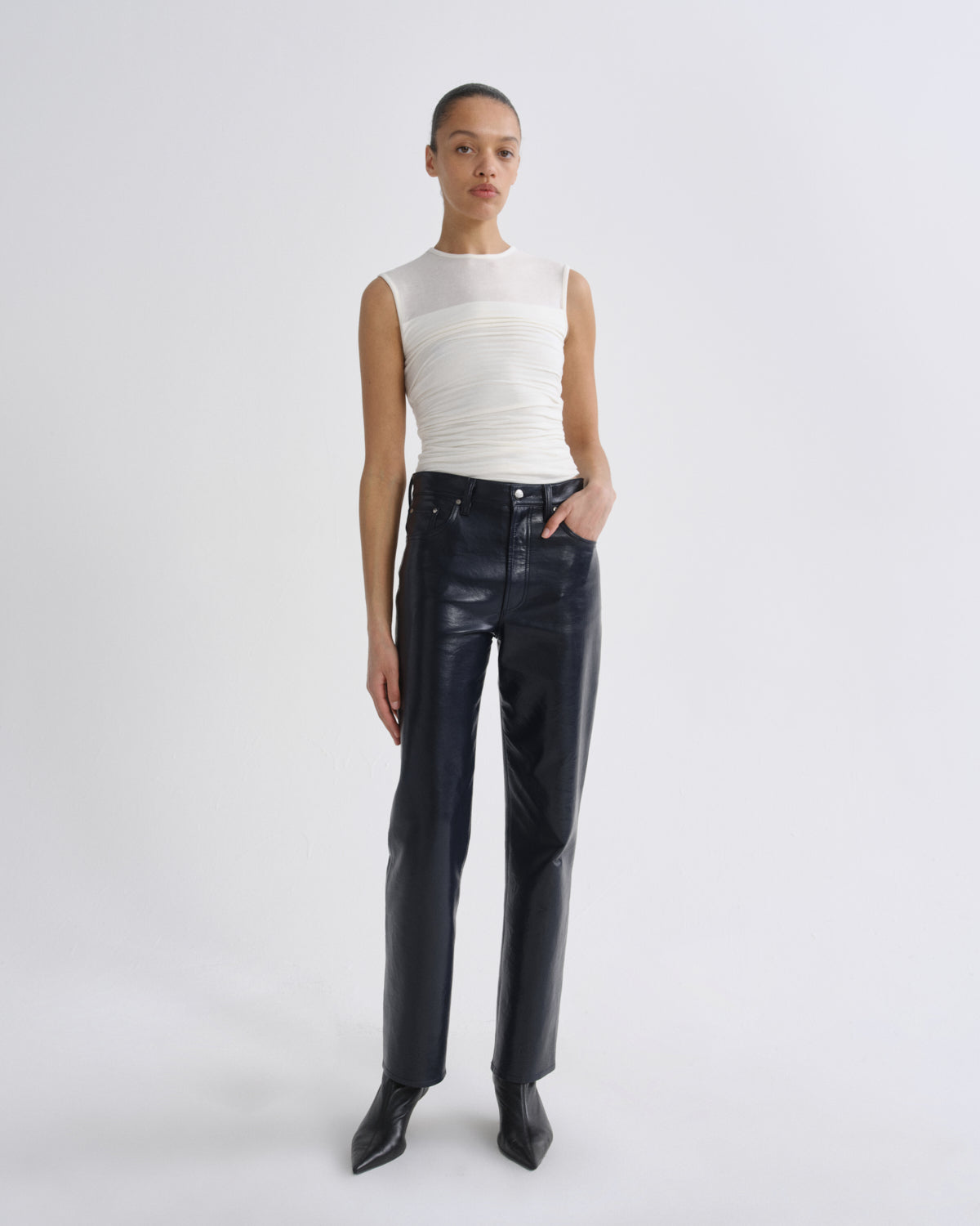 agolde-lana-jean-navy-blaue-lederjeans-straight image 1