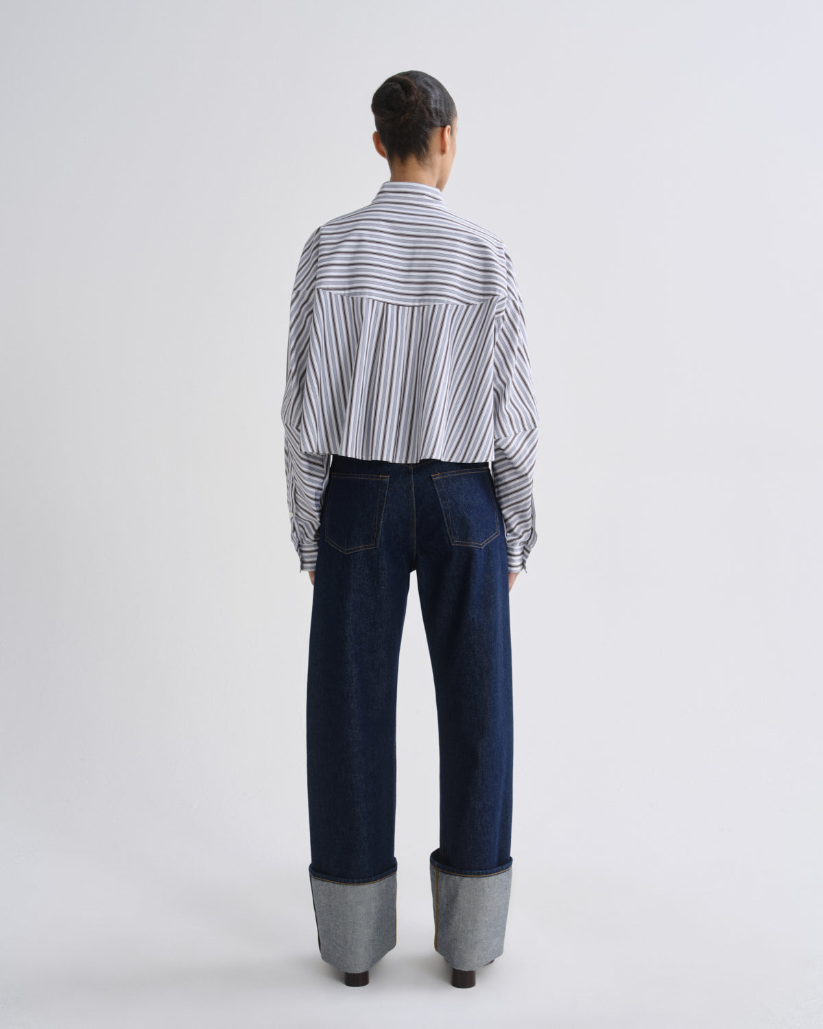 agolde-agnes-hemd-meyer-stripe-braun-wei-gestreift image 2