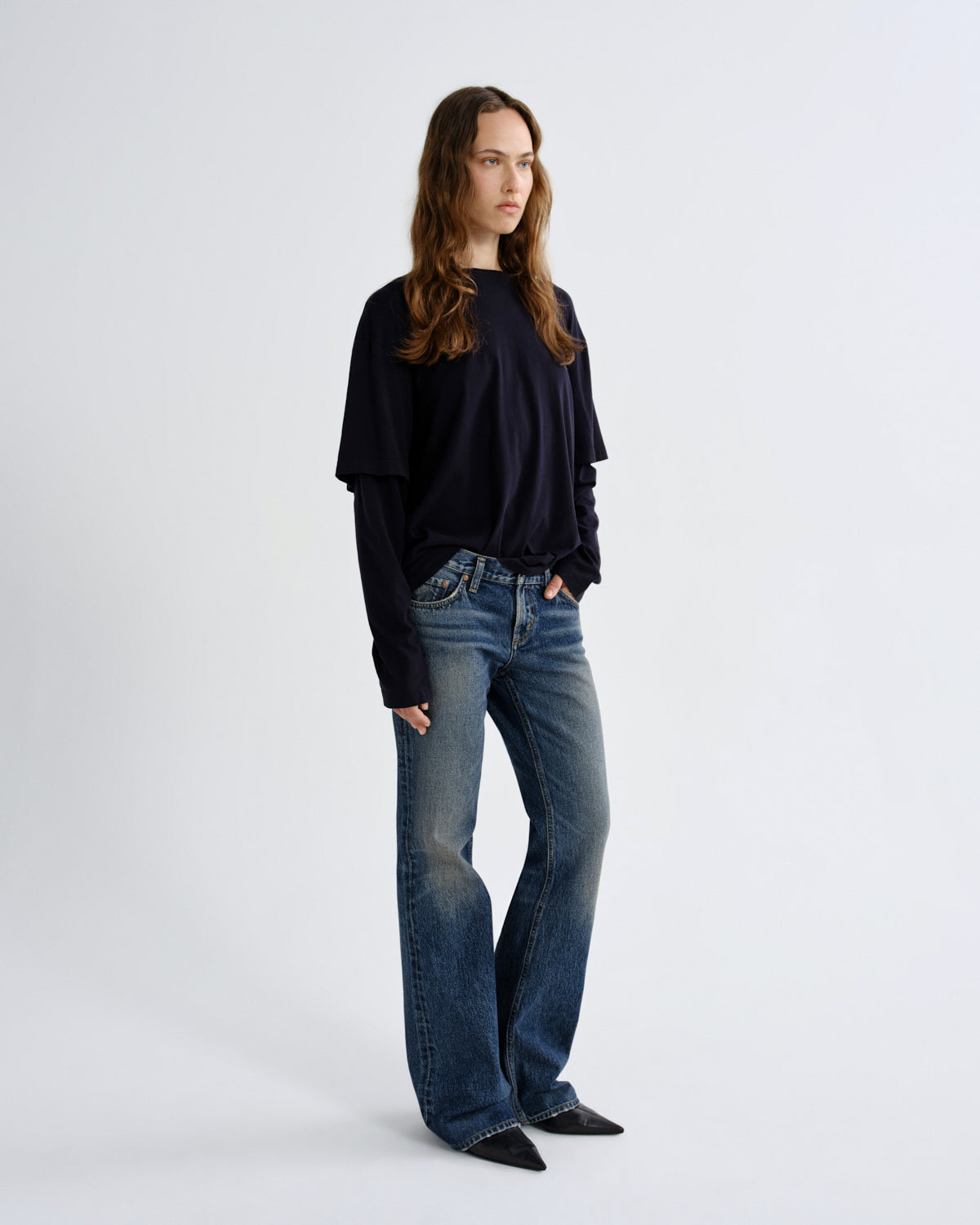 agolde-low-rise-boot-jeans-combination-bootcut image 4