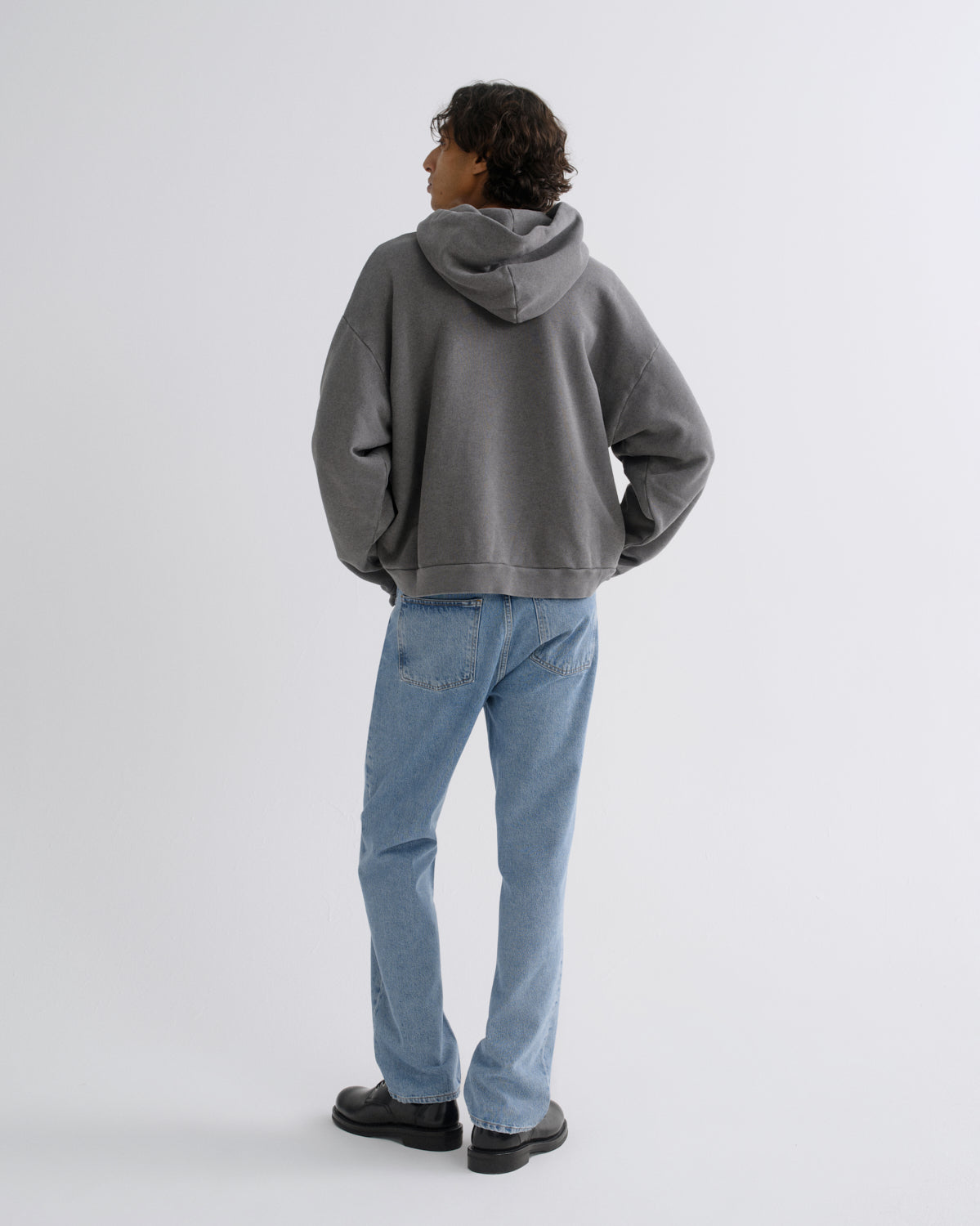 agolde-salford-hoodie-strand-grau-herren image 2