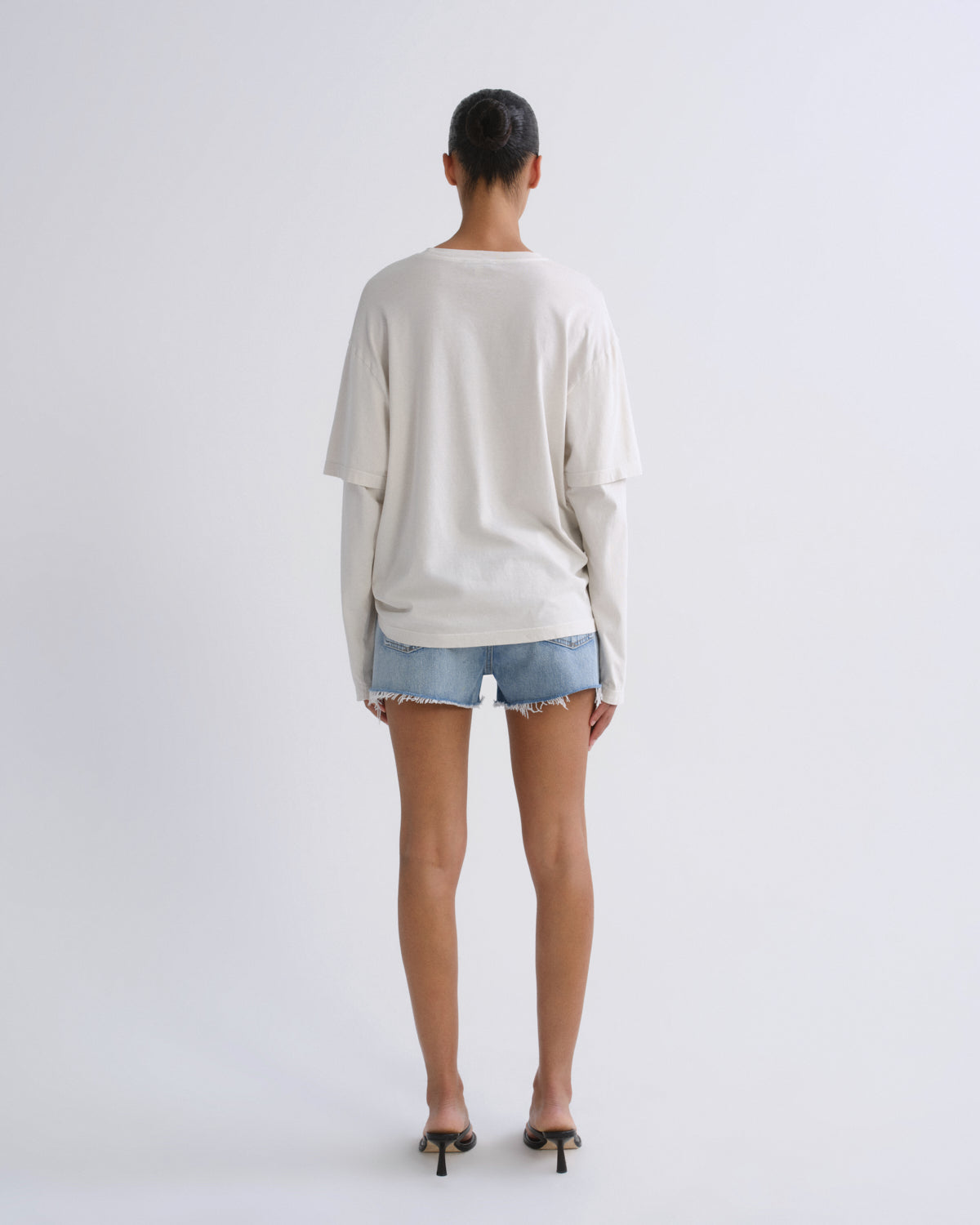 agolde-parker-jeansshorts-animate-hellblau-high-rise image 2