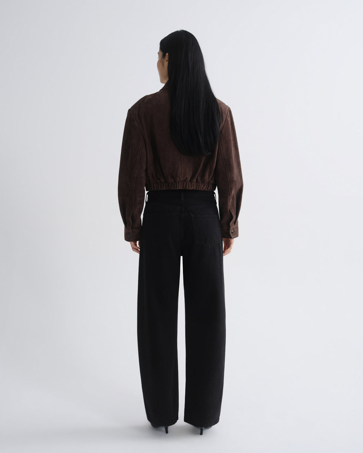 agolde-nahla-cropped-suede-jacke-root-braun image 2
