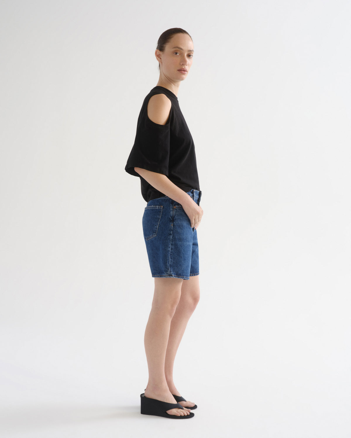 agolde-dame-short-enamour-jeansshorts-indigo-high-rise image 3