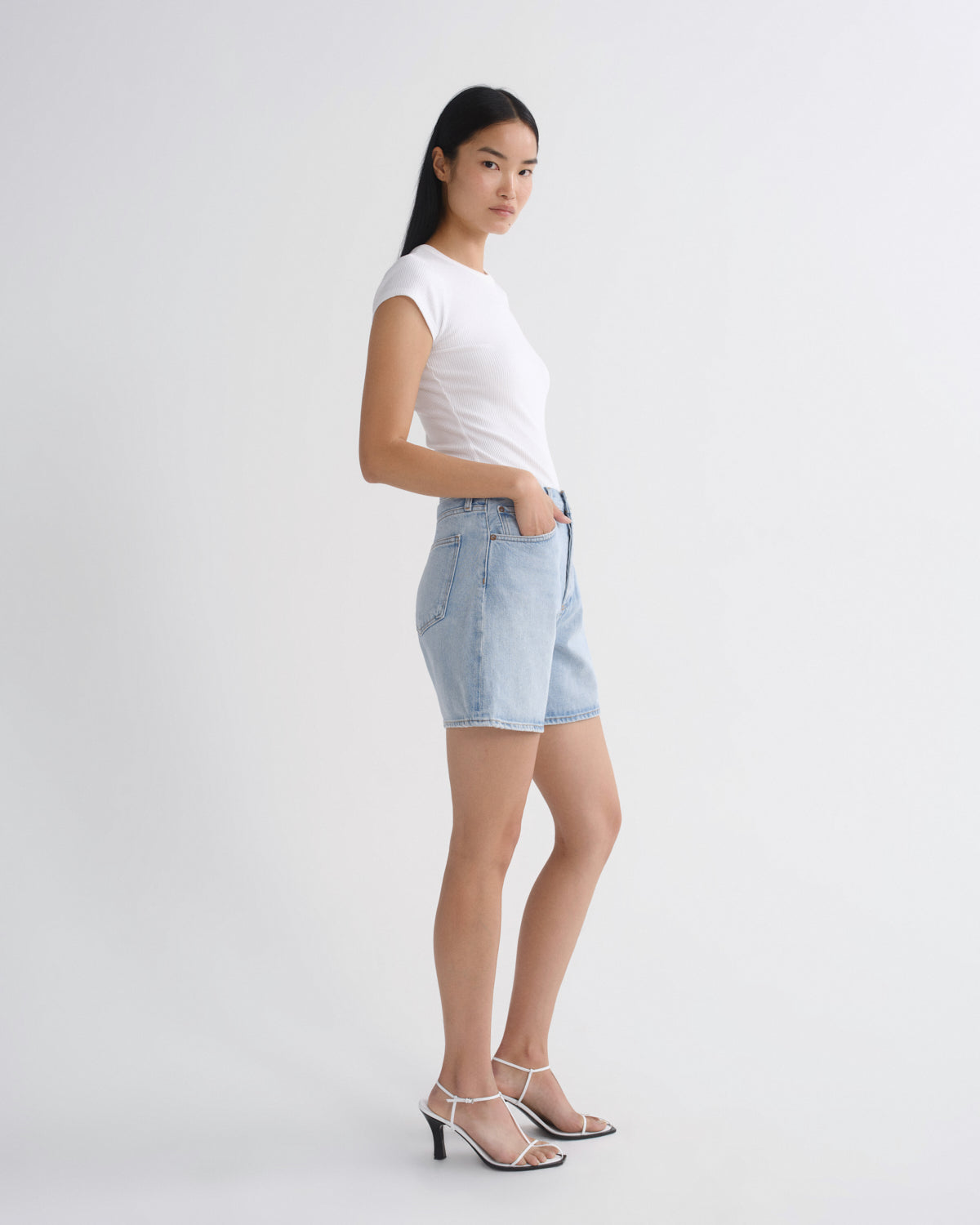 agolde-dame-jeansshorts-convert-hellblau-damen image 3