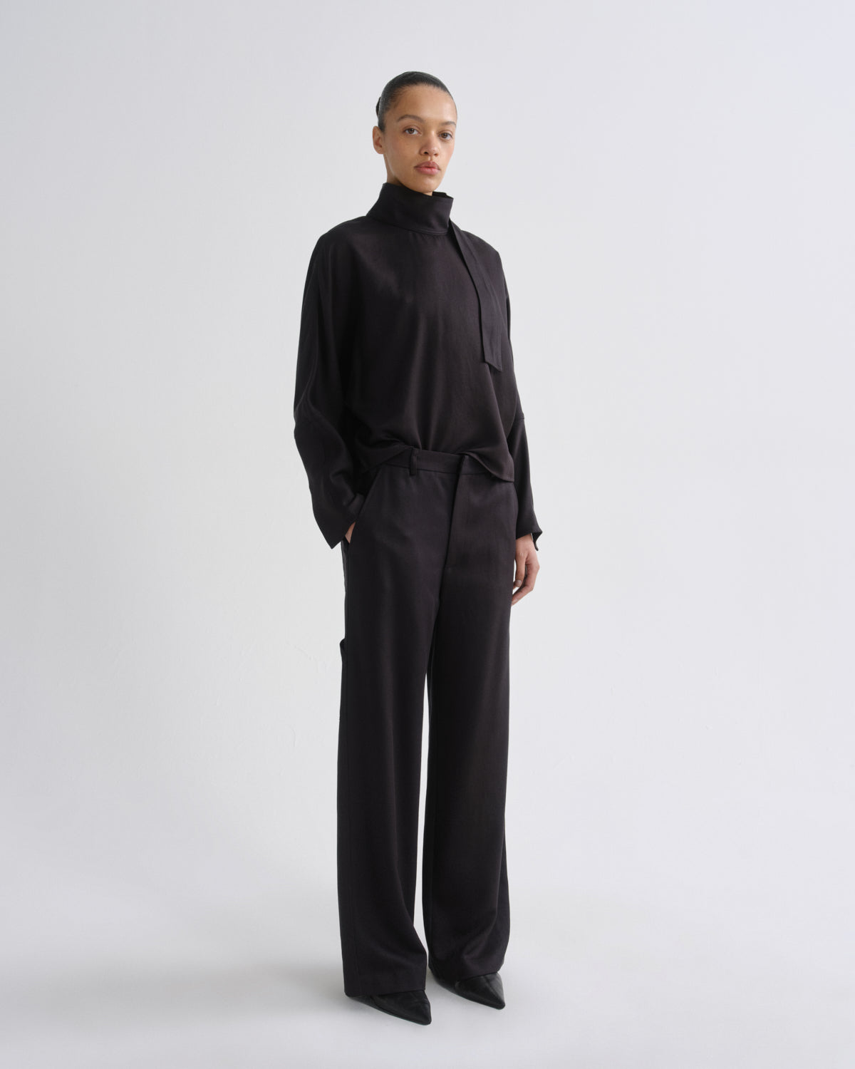 agolde-lyndon-pant-stoffhose-charcoal-gerade-geschnitten image 3