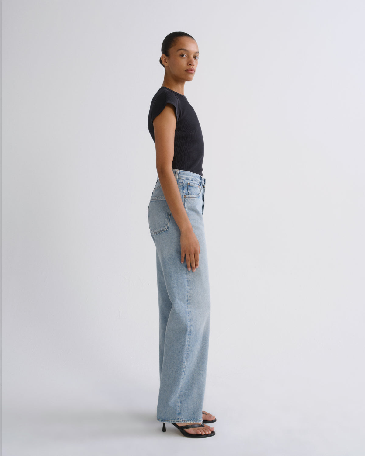 agolde-ren-jean-32-orten-jeans-mittelblau-wide-leg image 3