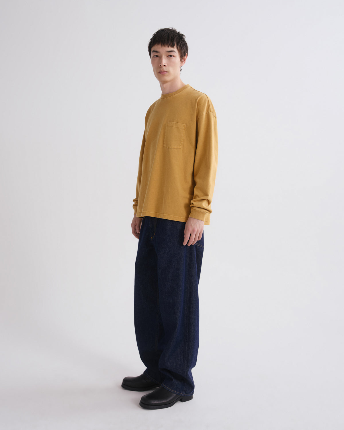agolde-lucan-long-sleeve-tee-langarmshirt-ochre-herren image 4