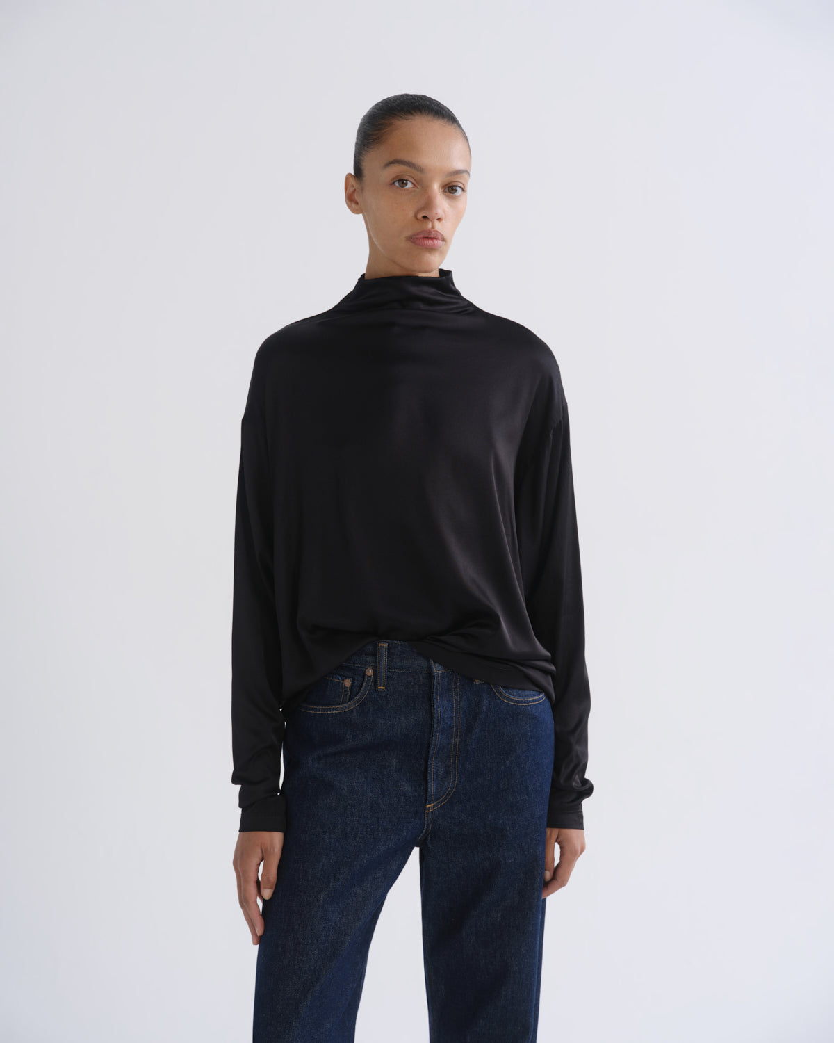 agolde-bryony-top-satin-damen-schwarz-elegant image 1