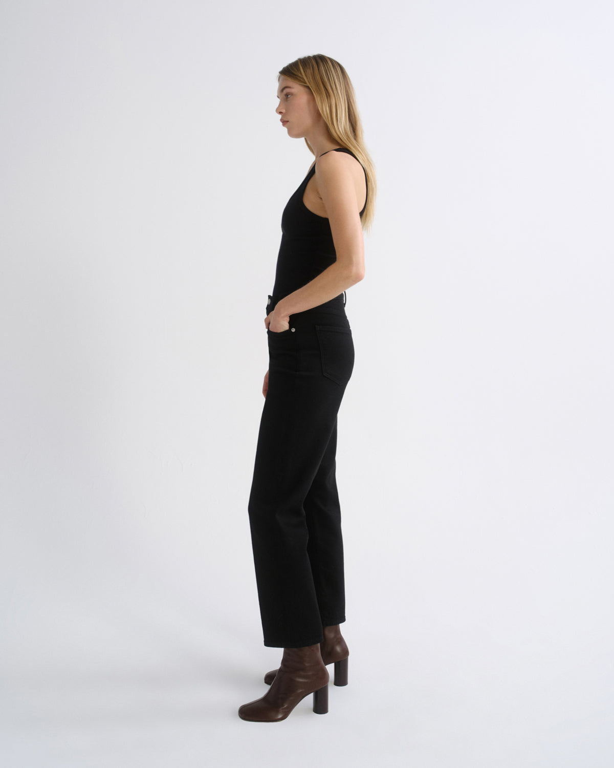 agolde-90-s-pinch-waist-crop-jeans-cover-schwarz-stretch image 4