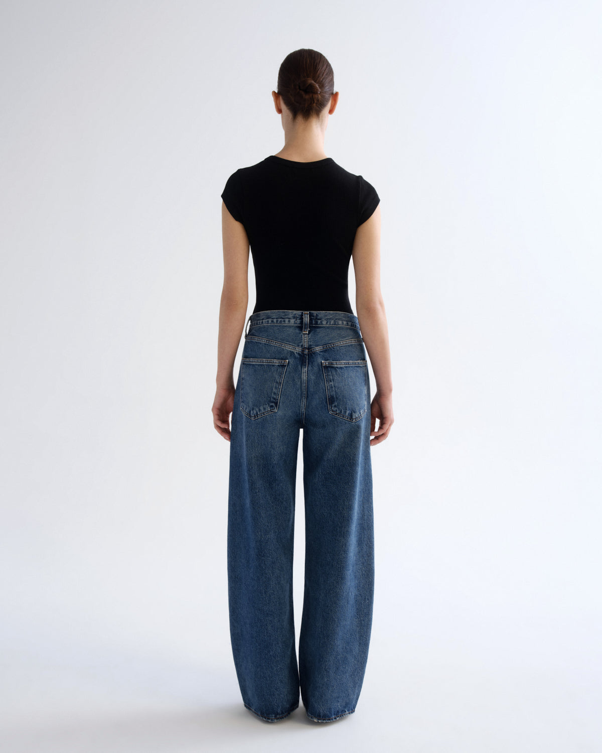 agolde-low-curve-jean-chapter-damen-jeans-indigo image 2