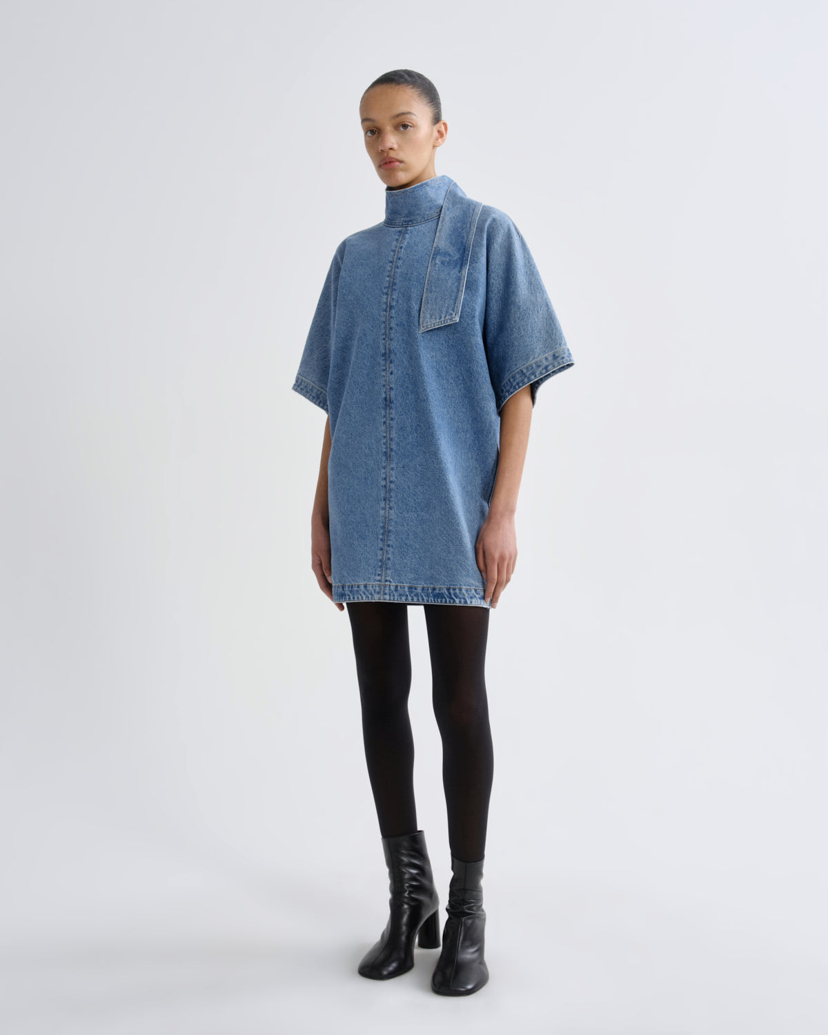 agolde-kembra-weightless-jeanskleid-magnify-indigo image 3