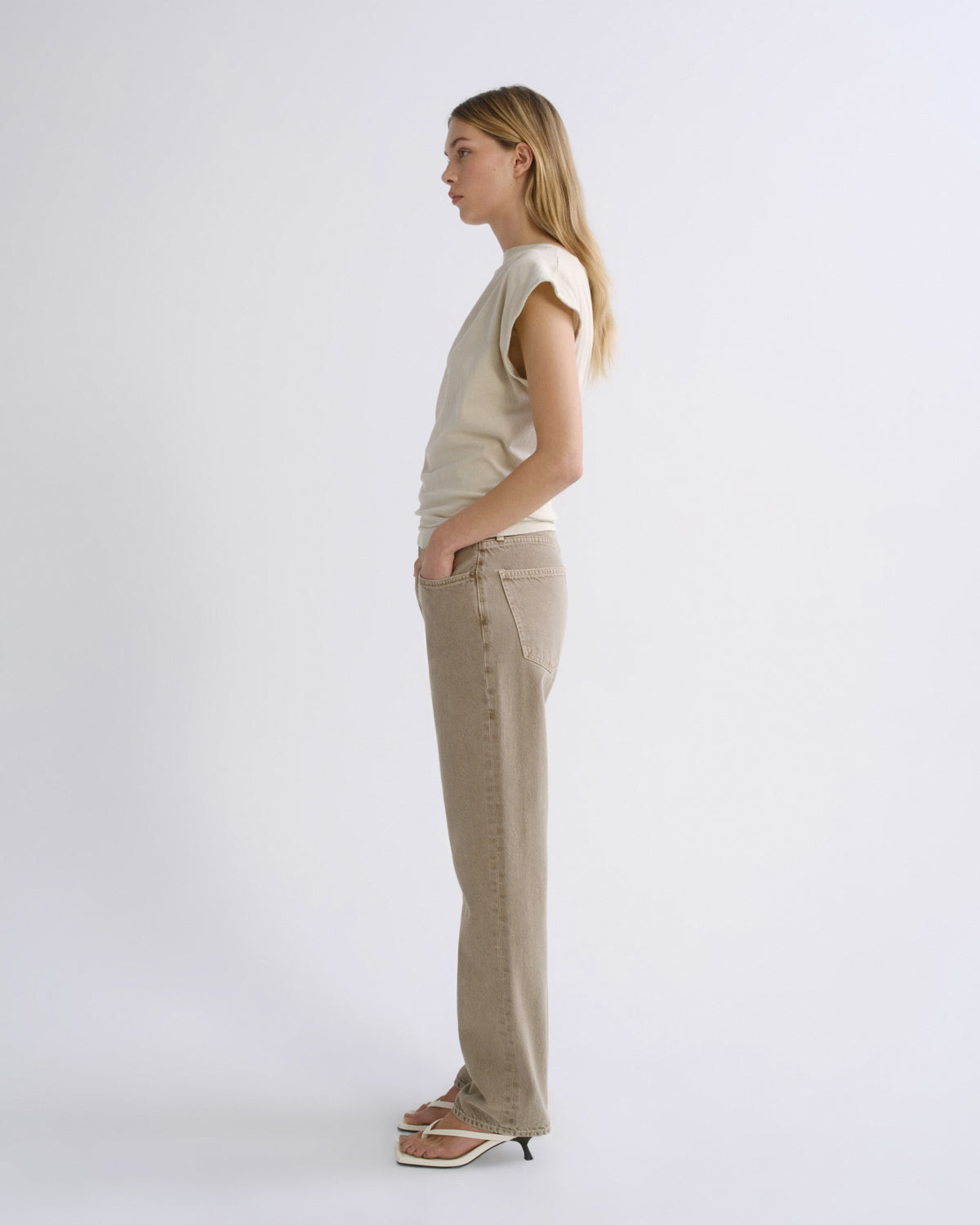 agolde-lana-jean-trail-relaxed-straight-jeans image 3