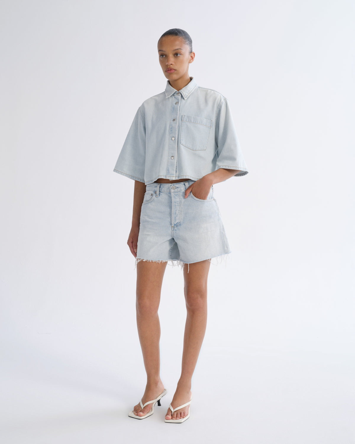 agolde-nye-short-recall-damen-jeansshorts-hellblau-relaxed image 4