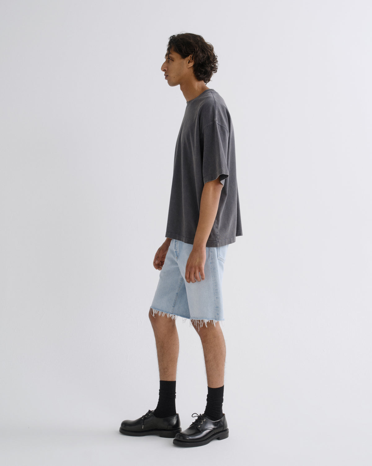 agolde-anson-short-ruse-hellindigo-herren image 4