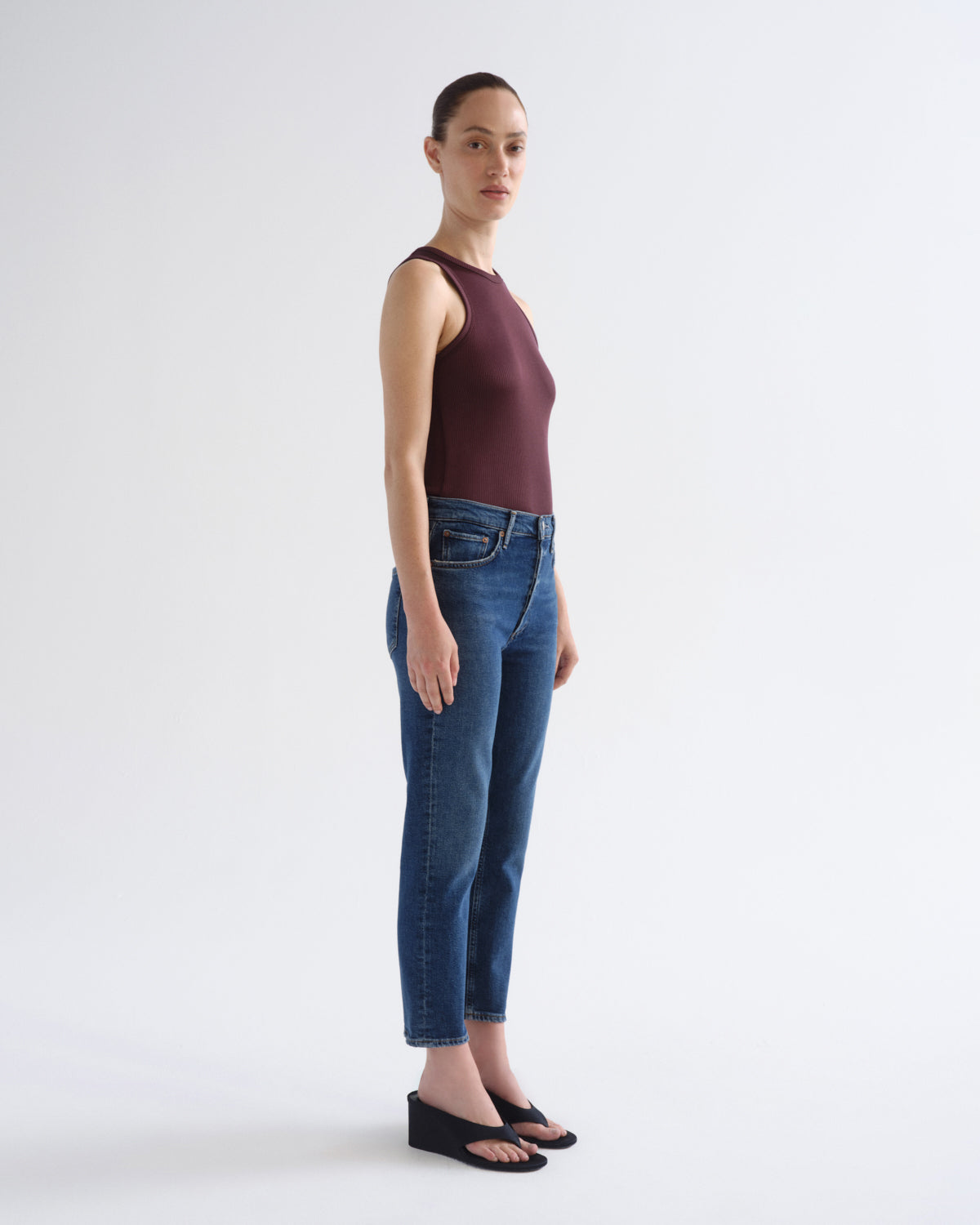 agolde-riley-high-rise-straight-crop-jeans-slick-stretch image 3