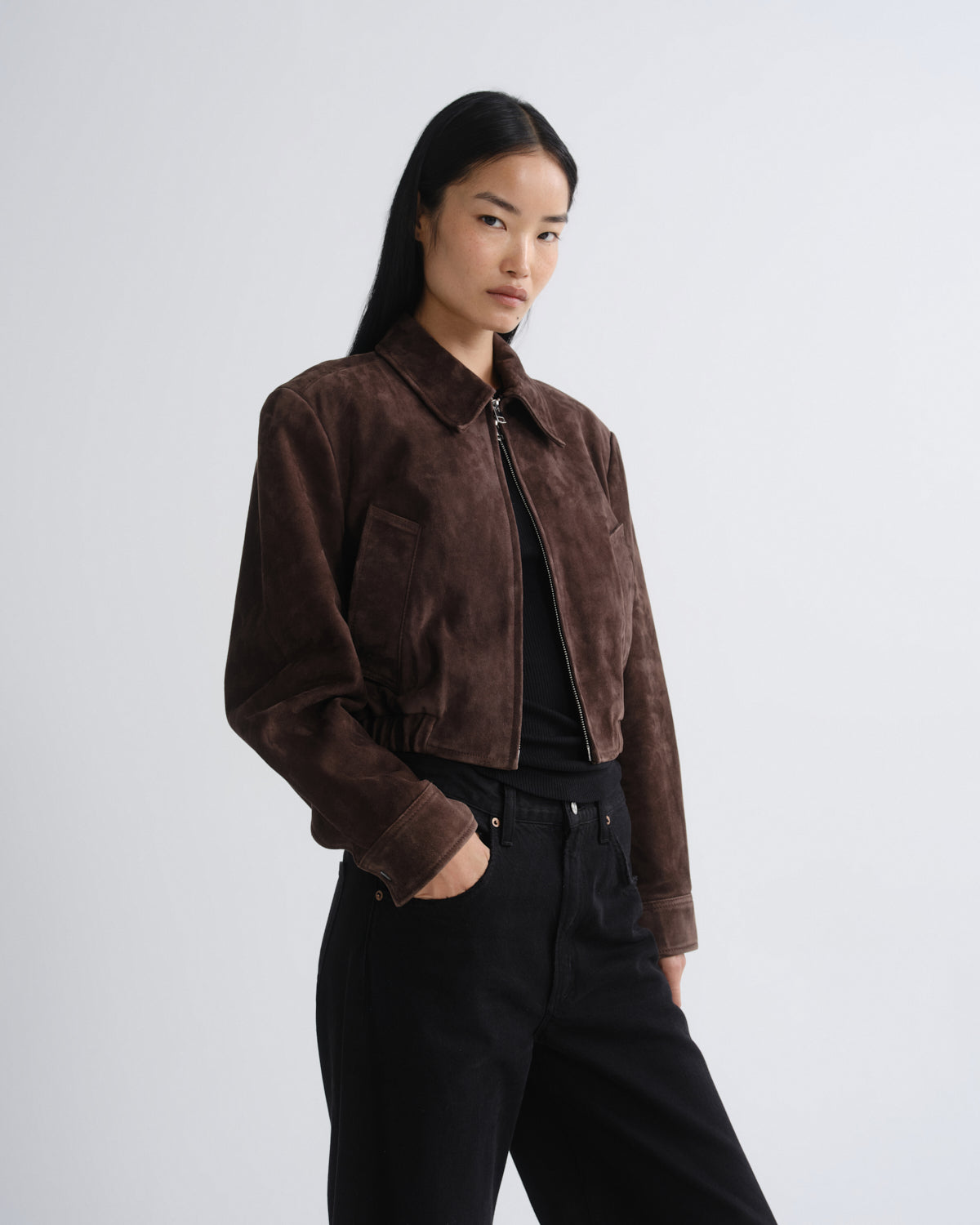 agolde-nahla-cropped-suede-jacke-root-braun image 1