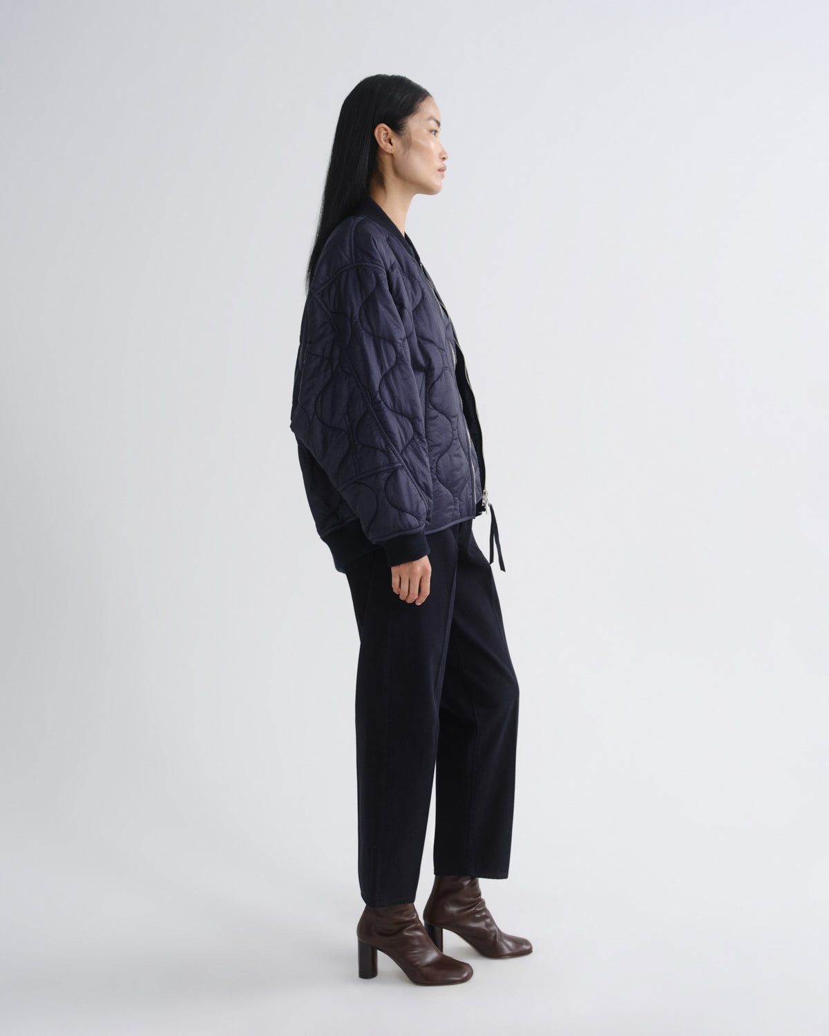 agolde-isla-quilted-jacket-steppjacke-ink-damen-navy image 3