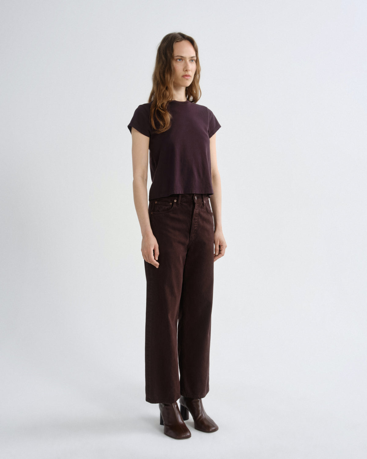 agolde-adine-shrunken-tee-t-shirt-eggplant-damen image 4