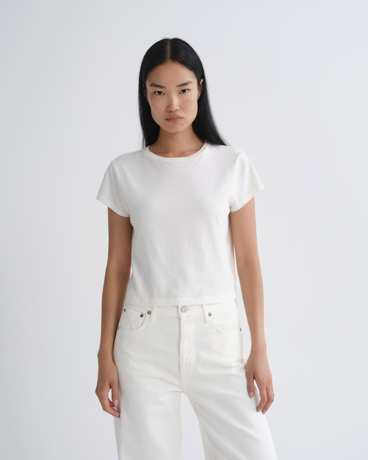 agolde-adine-shrunken-tee-t-shirt-bone-wei image 1