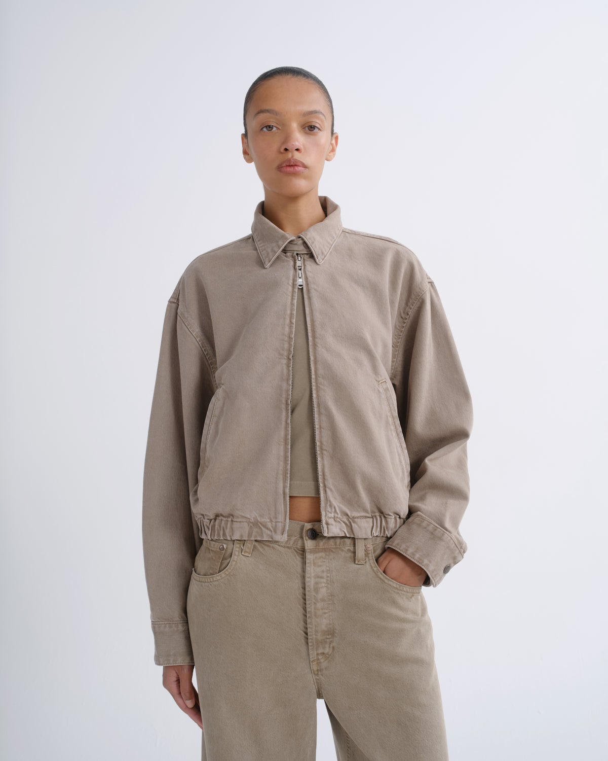 agolde-nile-jacket-flyweight-jacke-trail-braun-bomber image 1