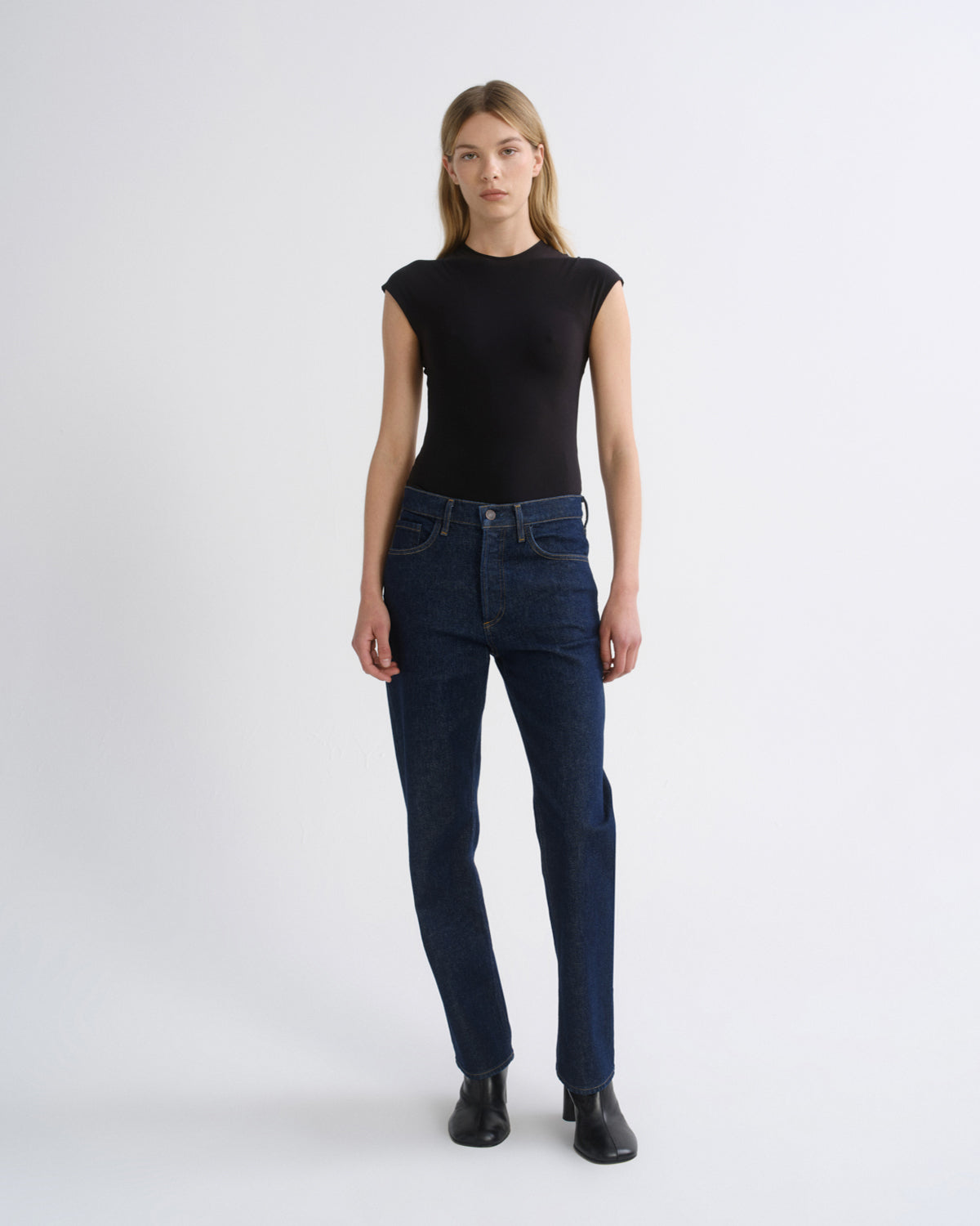 agolde-lana-jean-reissue-indigoblaue-damenjeans image 1