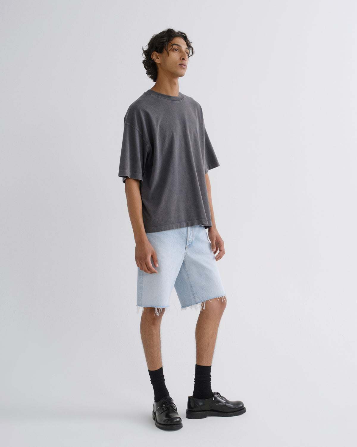 agolde-anson-short-ruse-hellindigo-herren image 3