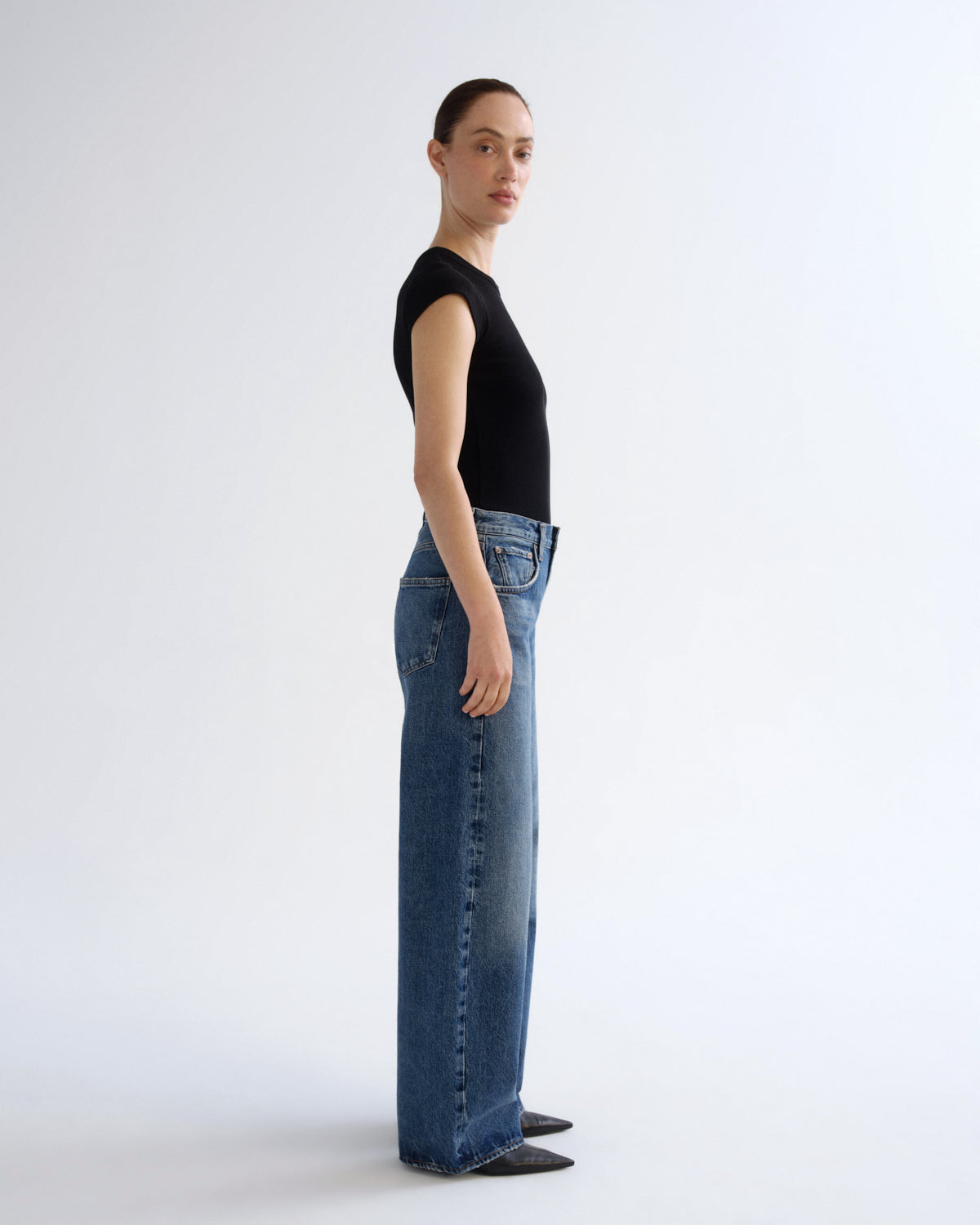 agolde-low-curve-jean-chapter-damen-jeans-indigo image 4