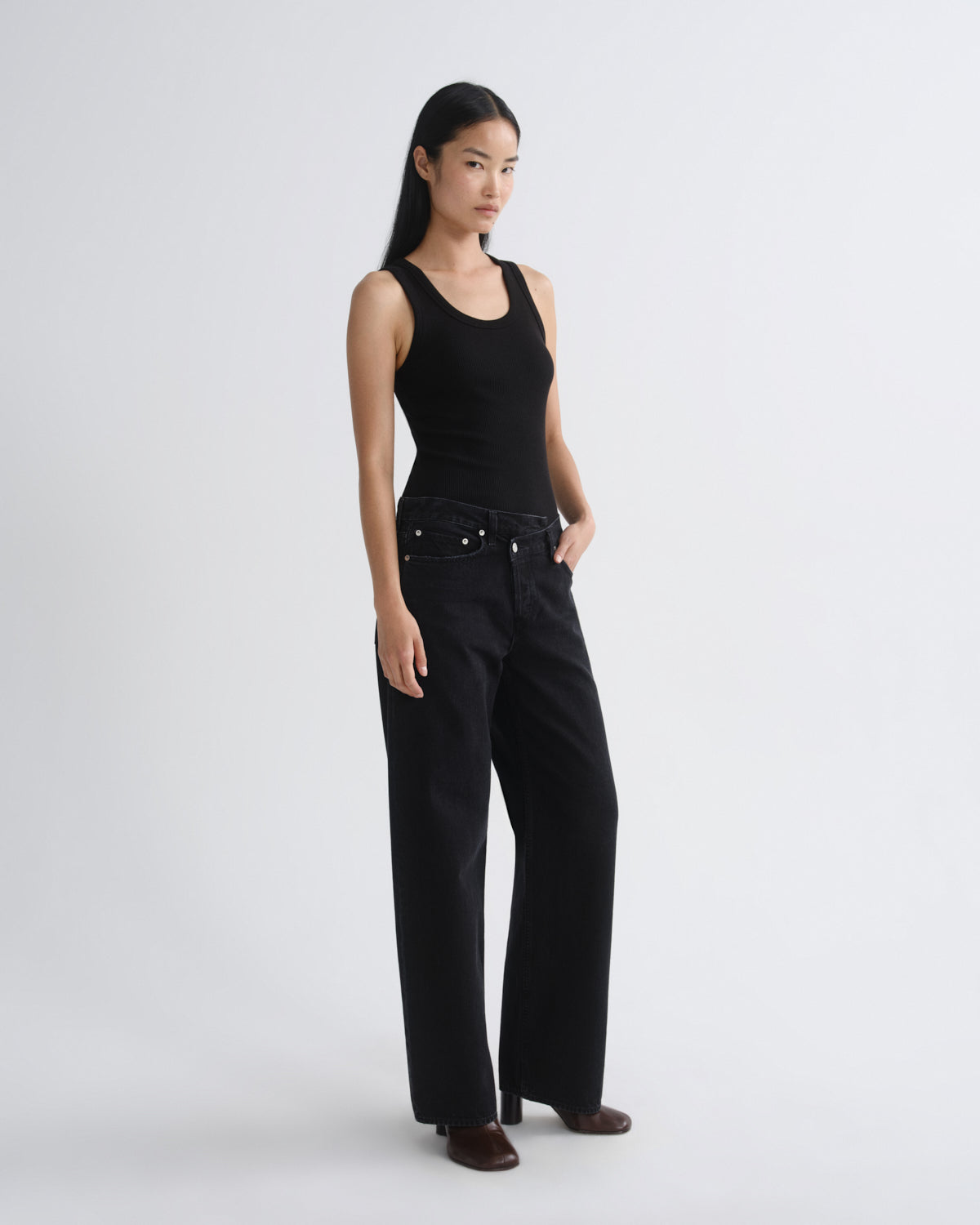 agolde-poppy-tank-top-schwarz-bio-baumwolle-ripp image 3