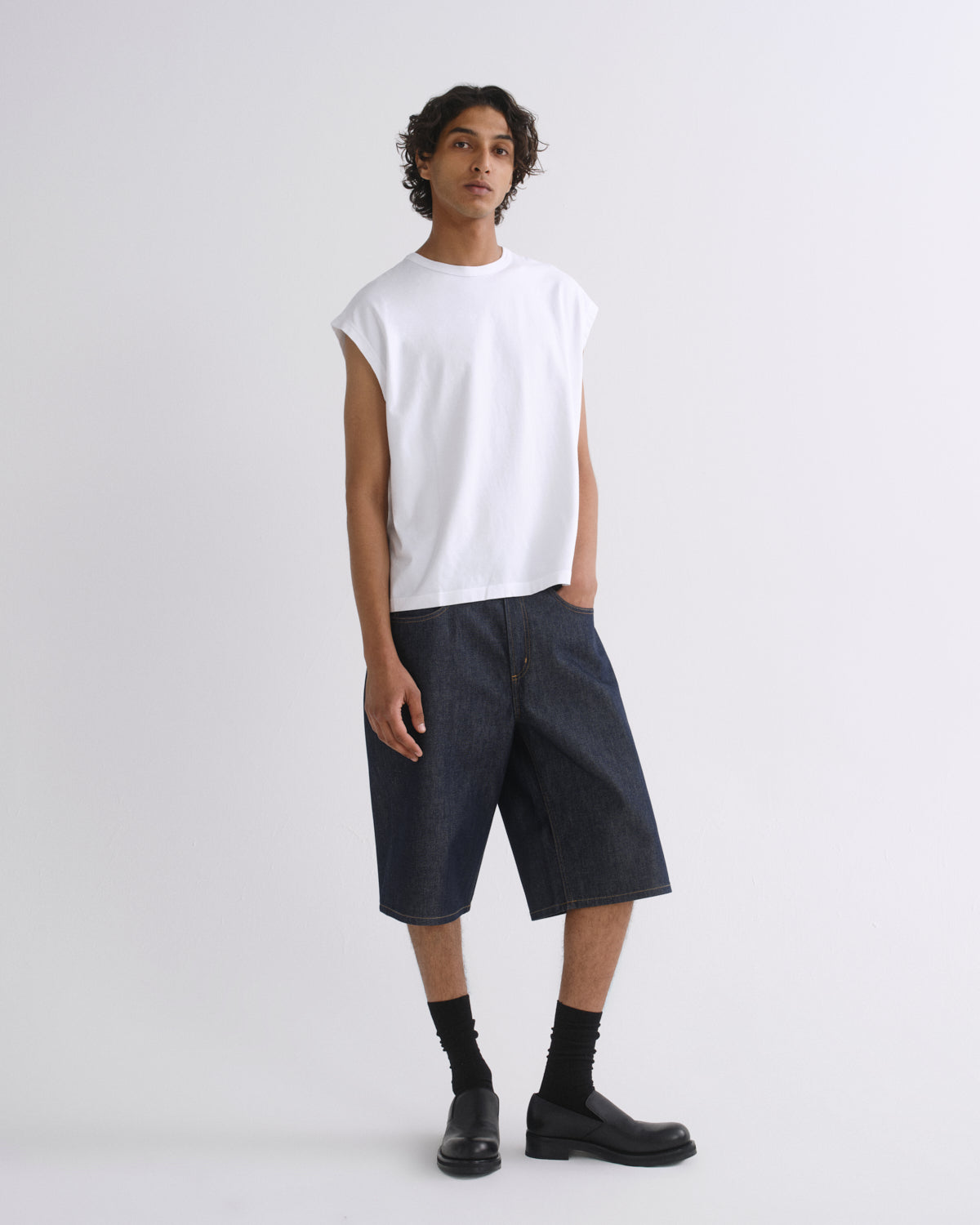 agolde-fusion-skater-short-shorts-raw-indigo-herren image 3