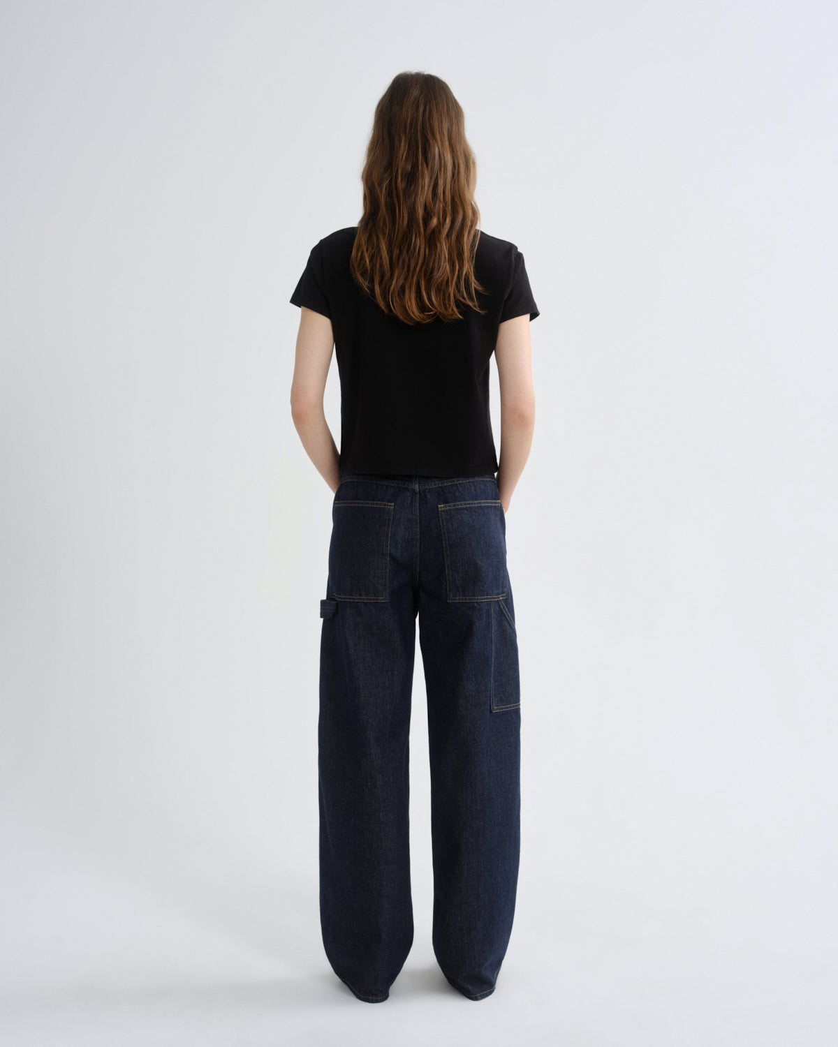 agolde-adine-shrunken-tee-t-shirt-schwarz-bio-baumwolle image 2