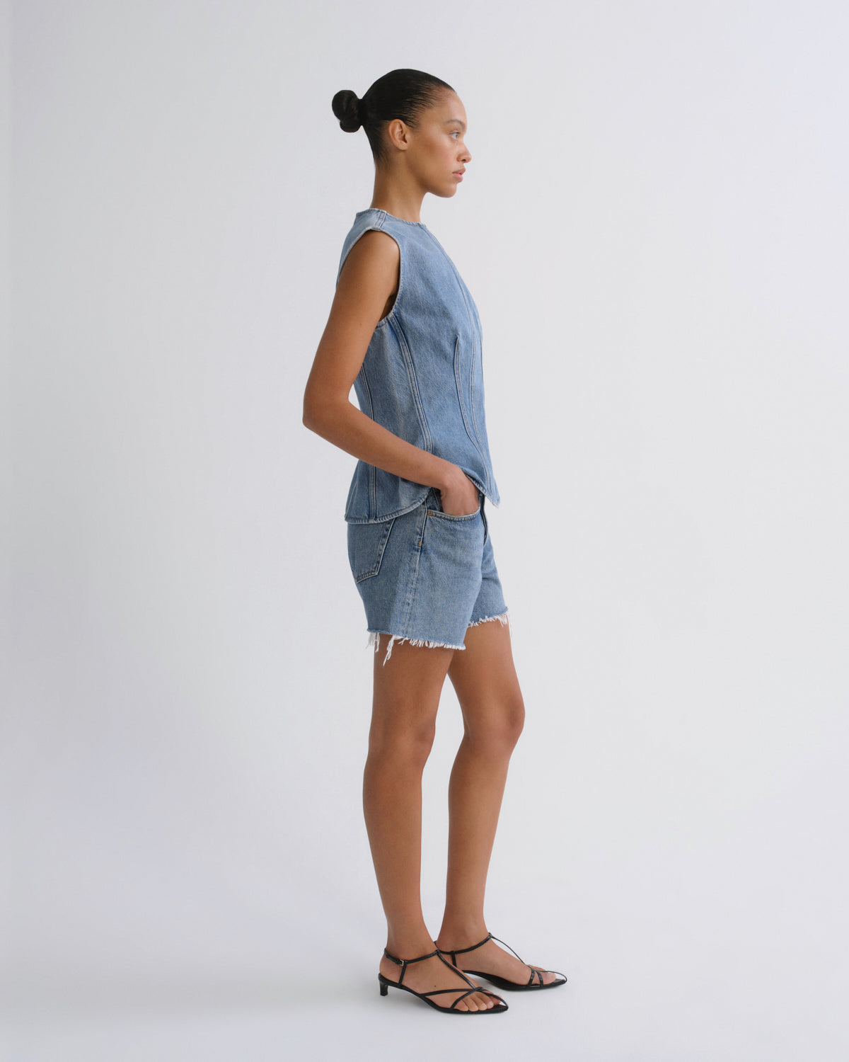 agolde-parker-long-short-skywave-jeansshorts-blau image 3