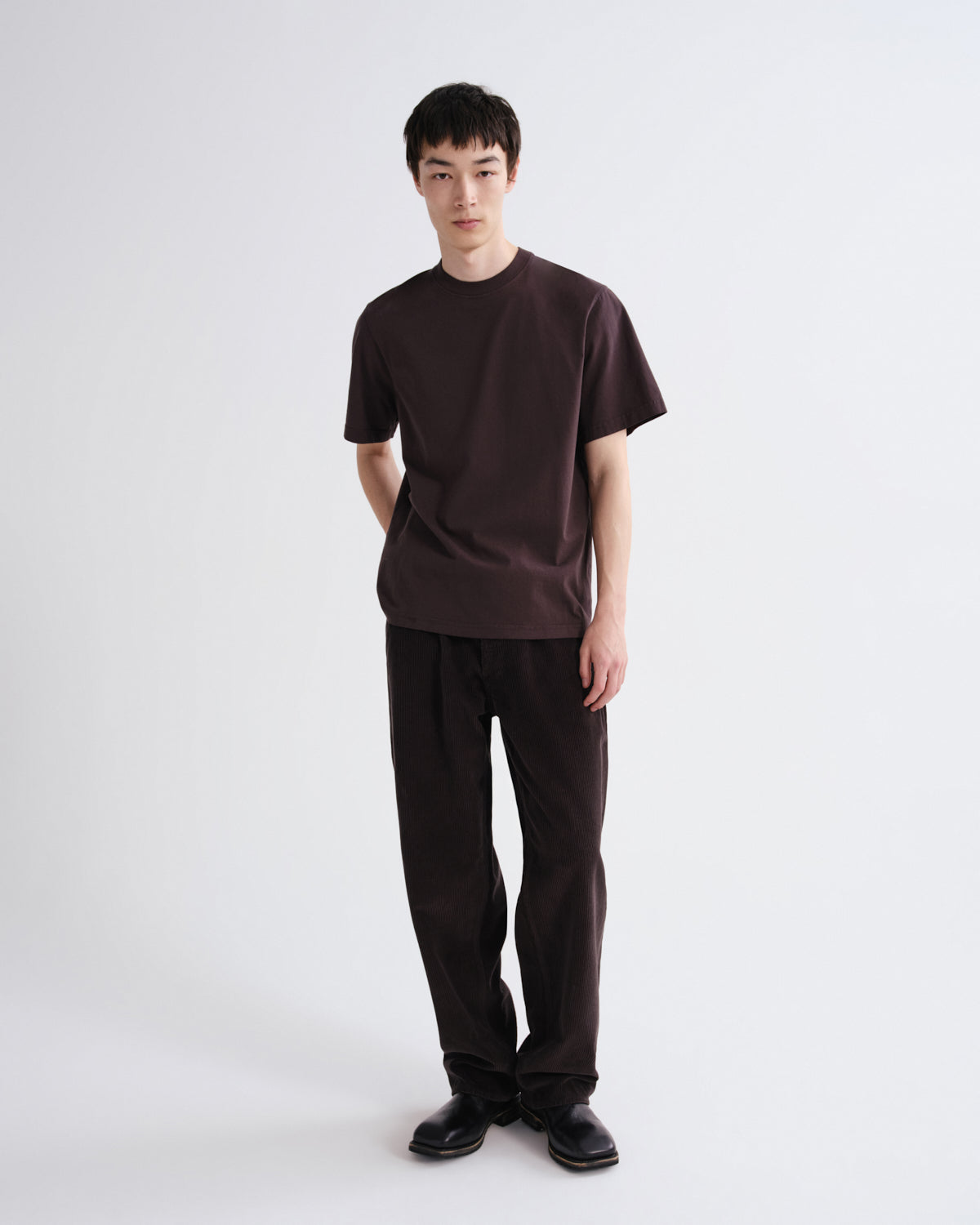 agolde-asha-mock-neck-tee-t-shirt-forge-herren-braun image 4