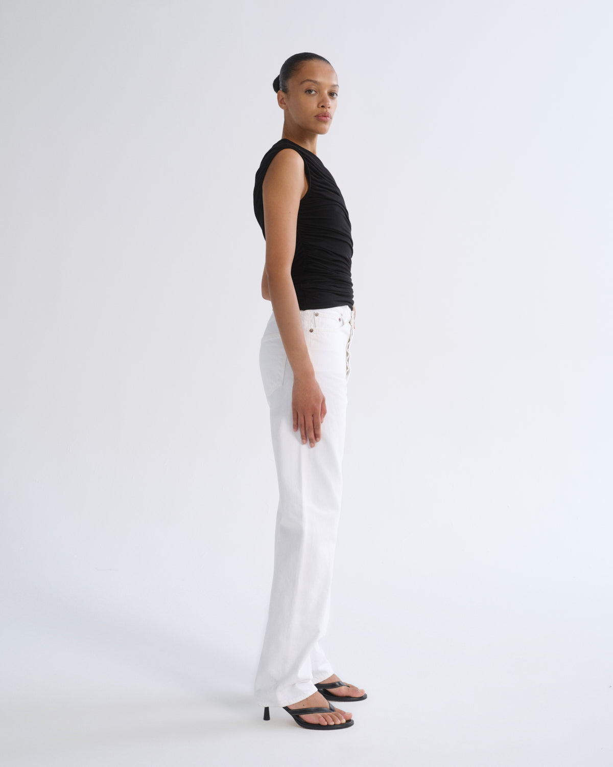 agolde-90-s-mid-rise-straight-32-jeans-marshmallow-wei image 4