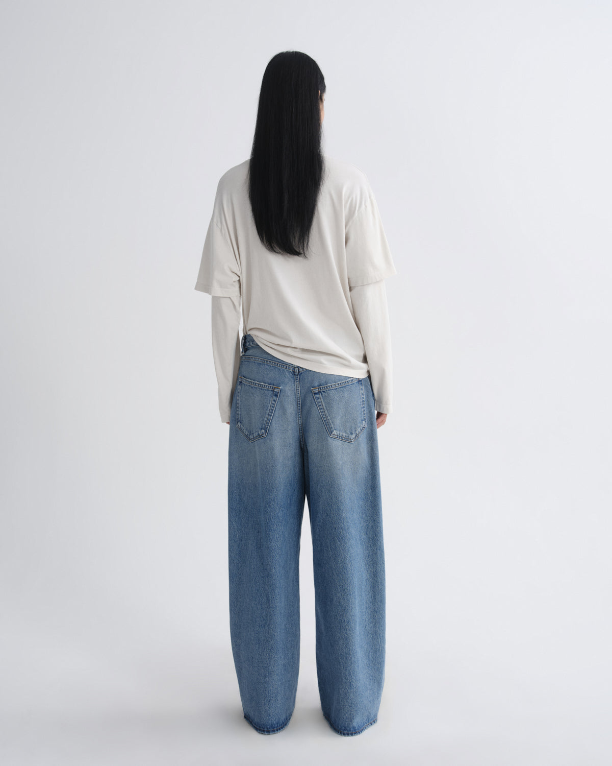 agolde-rounded-baggy-jeans-downplay-mittelblau-indigo image 2