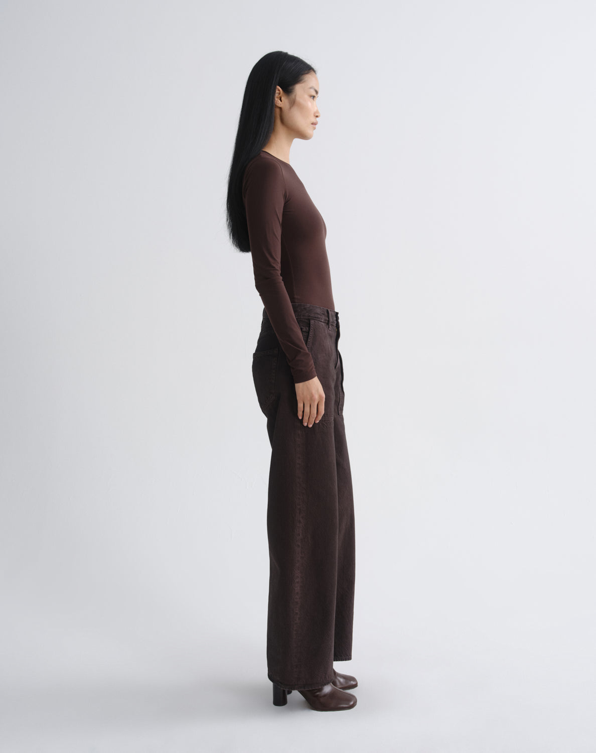 agolde-aura-bodysuit-chocolate-damen-body-langarm image 3