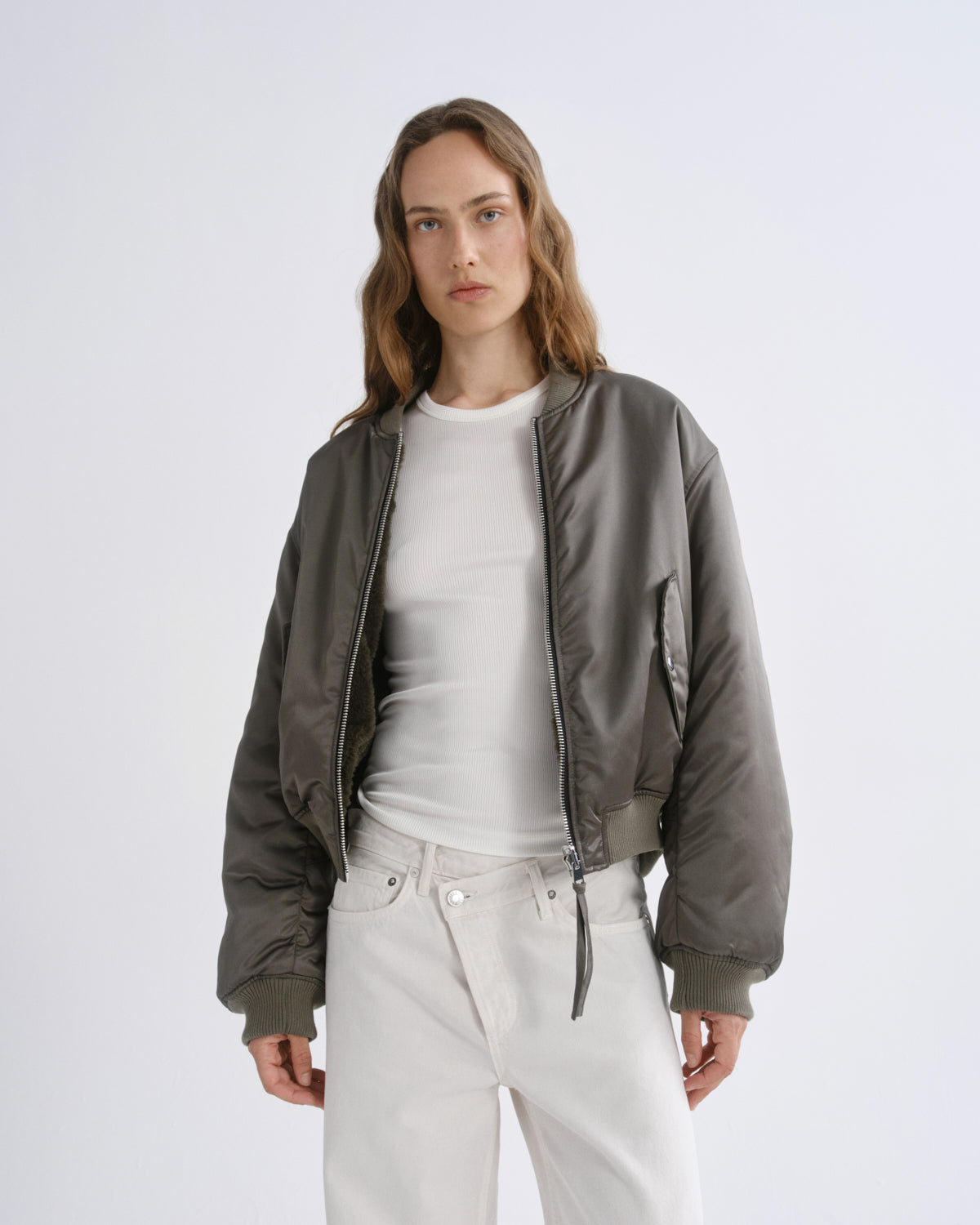 agolde-frankie-reversible-bomber-bomberjacke-fern-wende-satin image 1