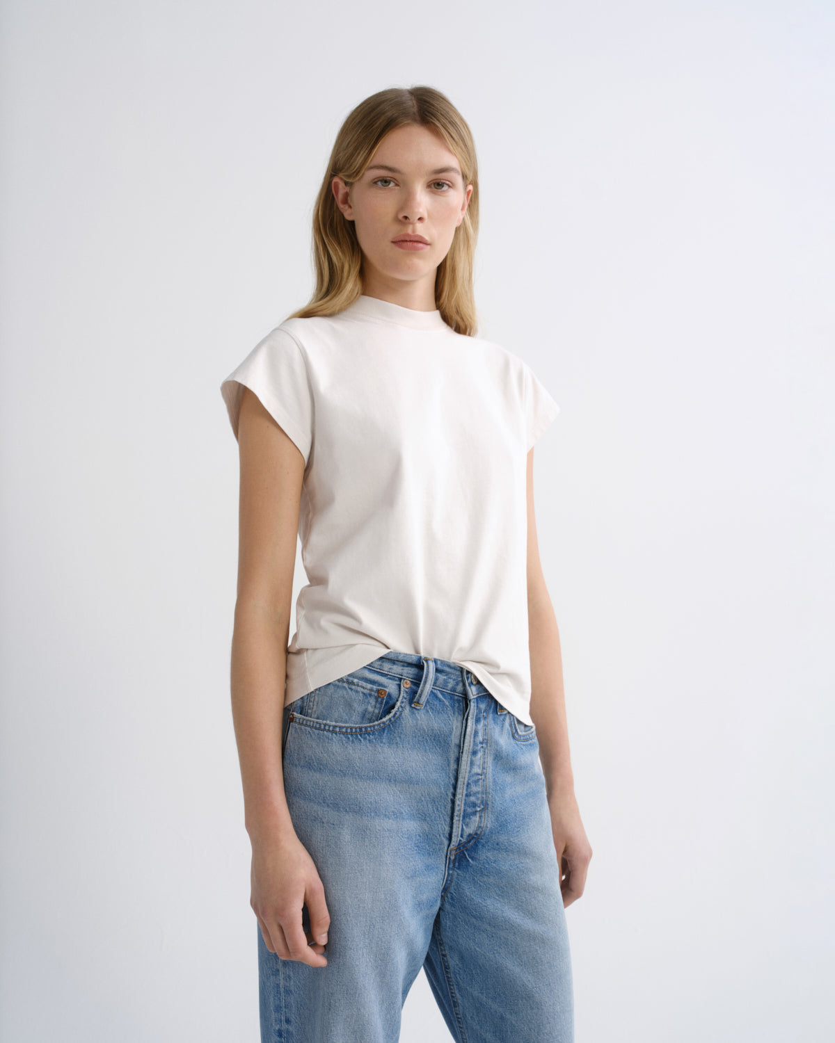 agolde-bryce-cap-sleeve-tee-bone-damen-wei image 1