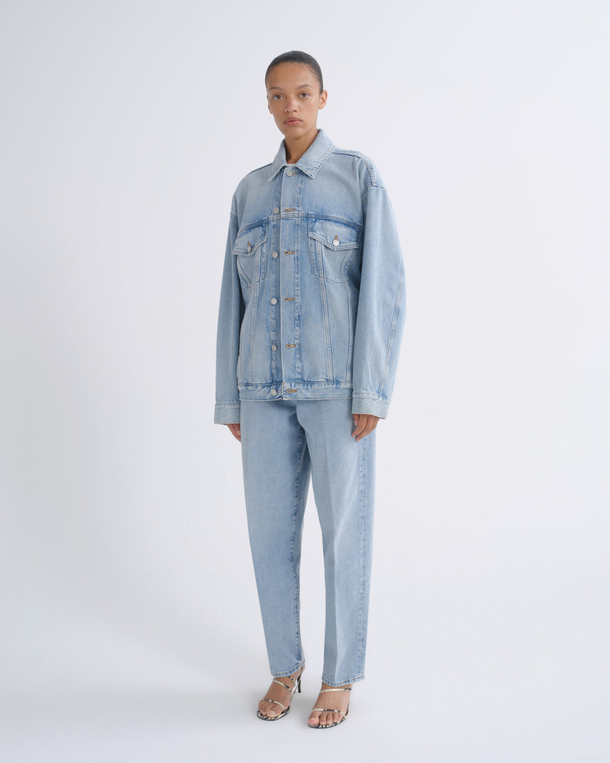 agolde-evin-jacket-jeansjacke-scroll-helles-indigo image 3