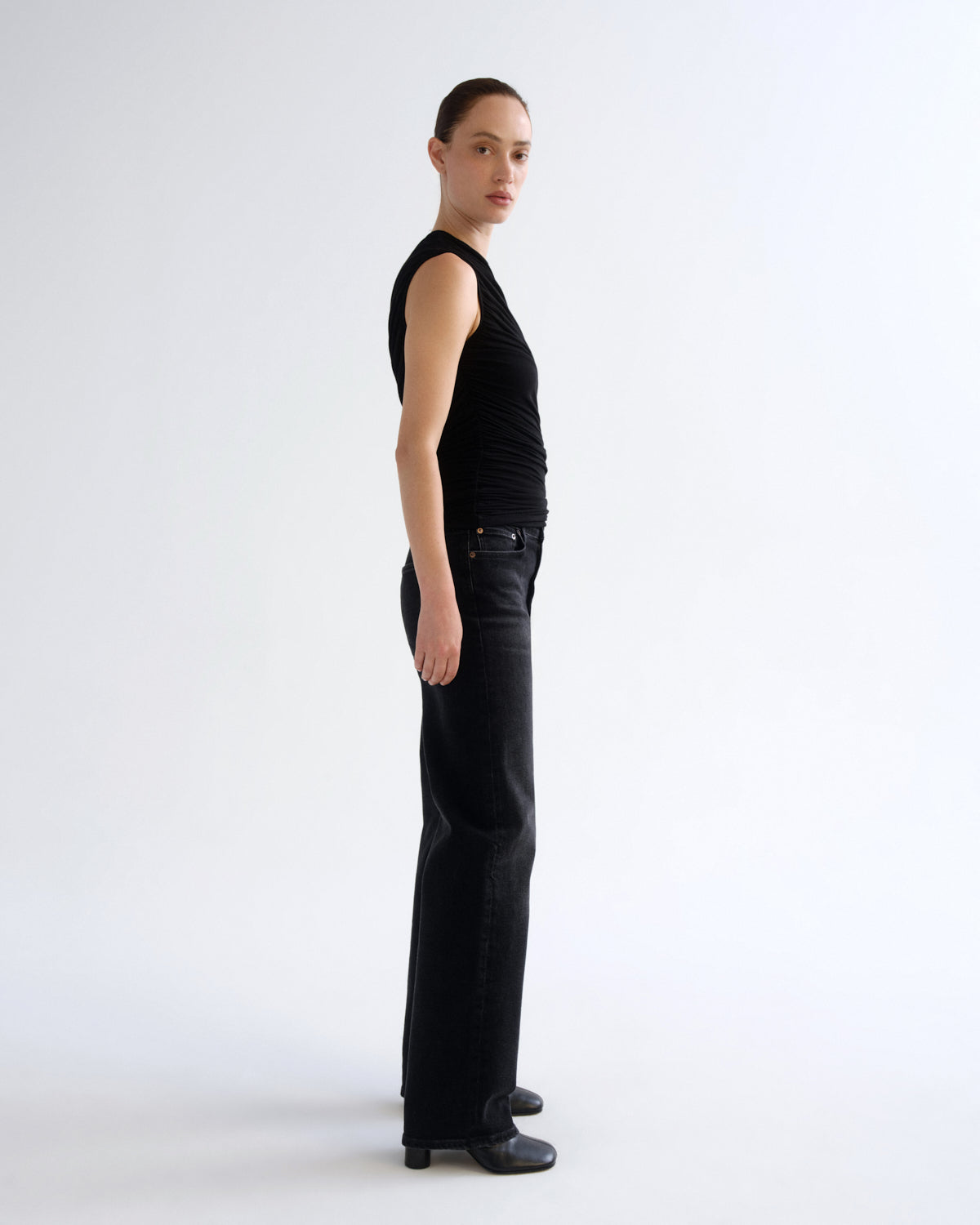 agolde-harper-straight-jean-hush-damenjeans-schwarz image 4